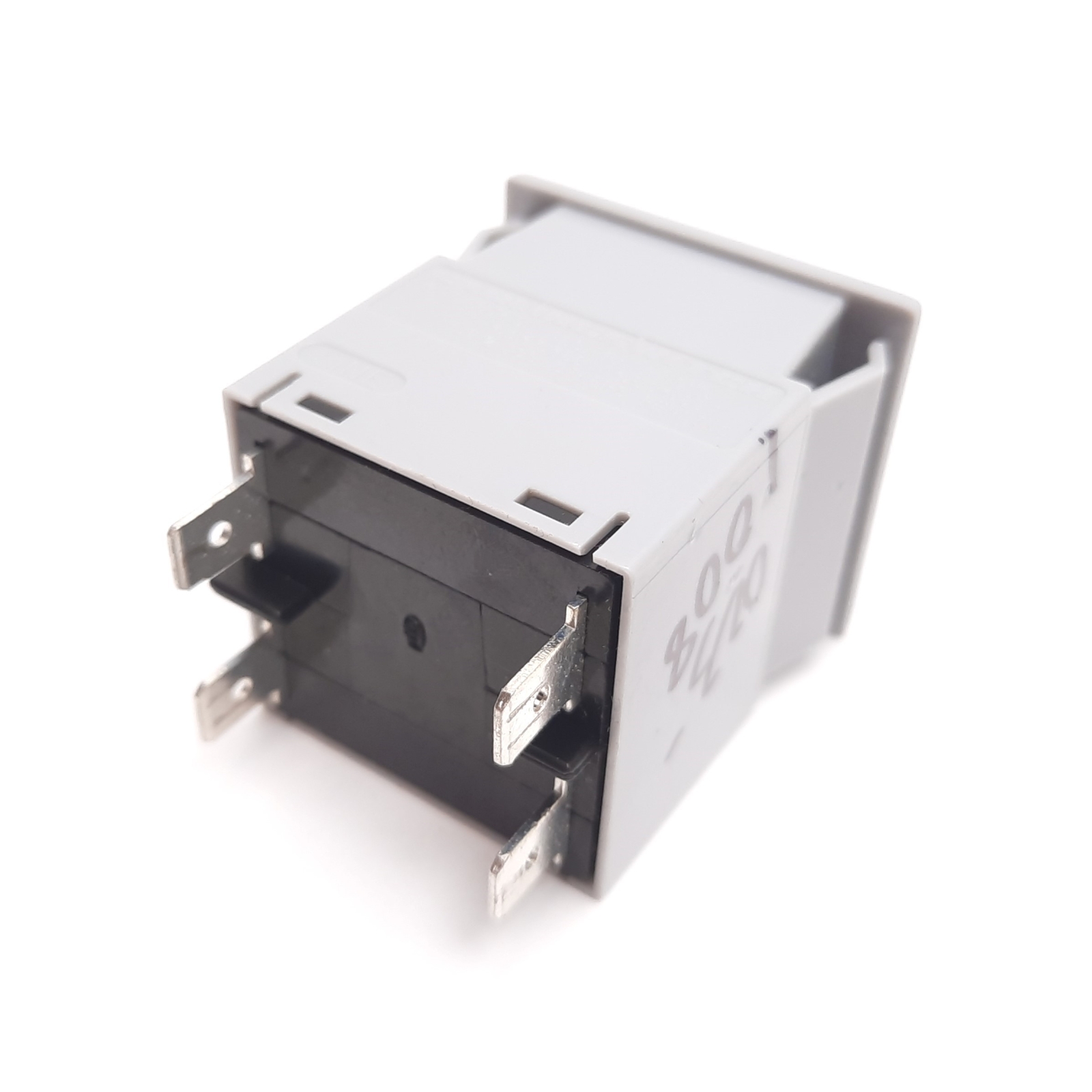 Carling Switch MA2-B-34-440-1-A32-7-C Circuit Breaker, 2-Pole, 4A 65VDC 250VAC