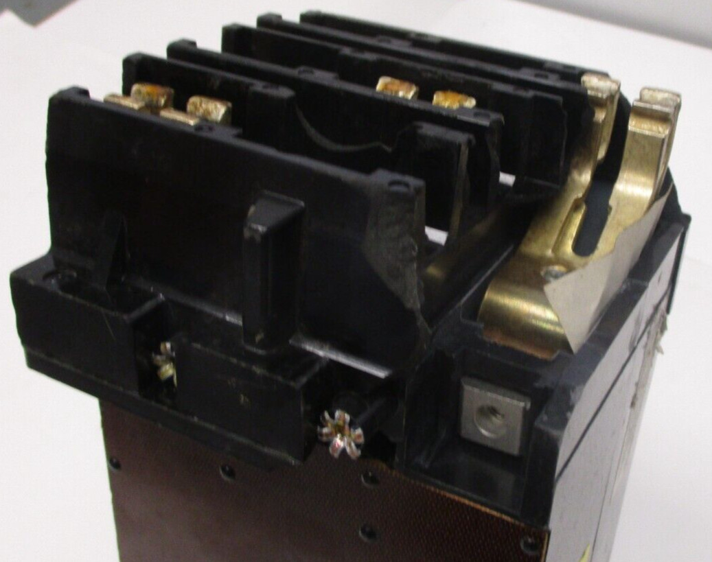 SQUARE D P/N: KA36125 CIRCUIT BREAKER 3POLE 3PHASE 125A 600V 25KAIC THERM MAGNET