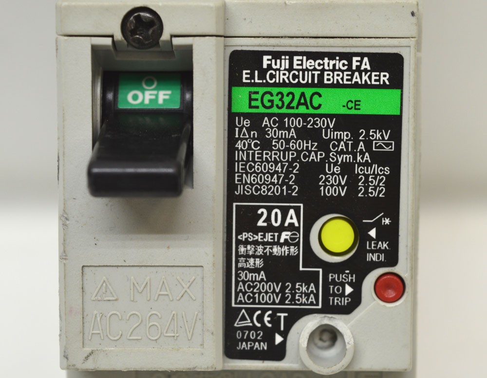 (Lot of 5) Fuji EG32AC 20-Amp Electric FA E.L. Circuit Breaker 2-Pole Trip 240V