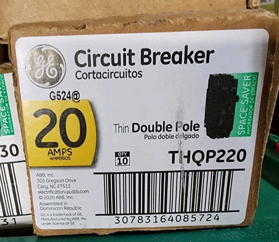 Box Of 10 GE Circuit Breaker 20 Amps Thin Double Pole THQP220