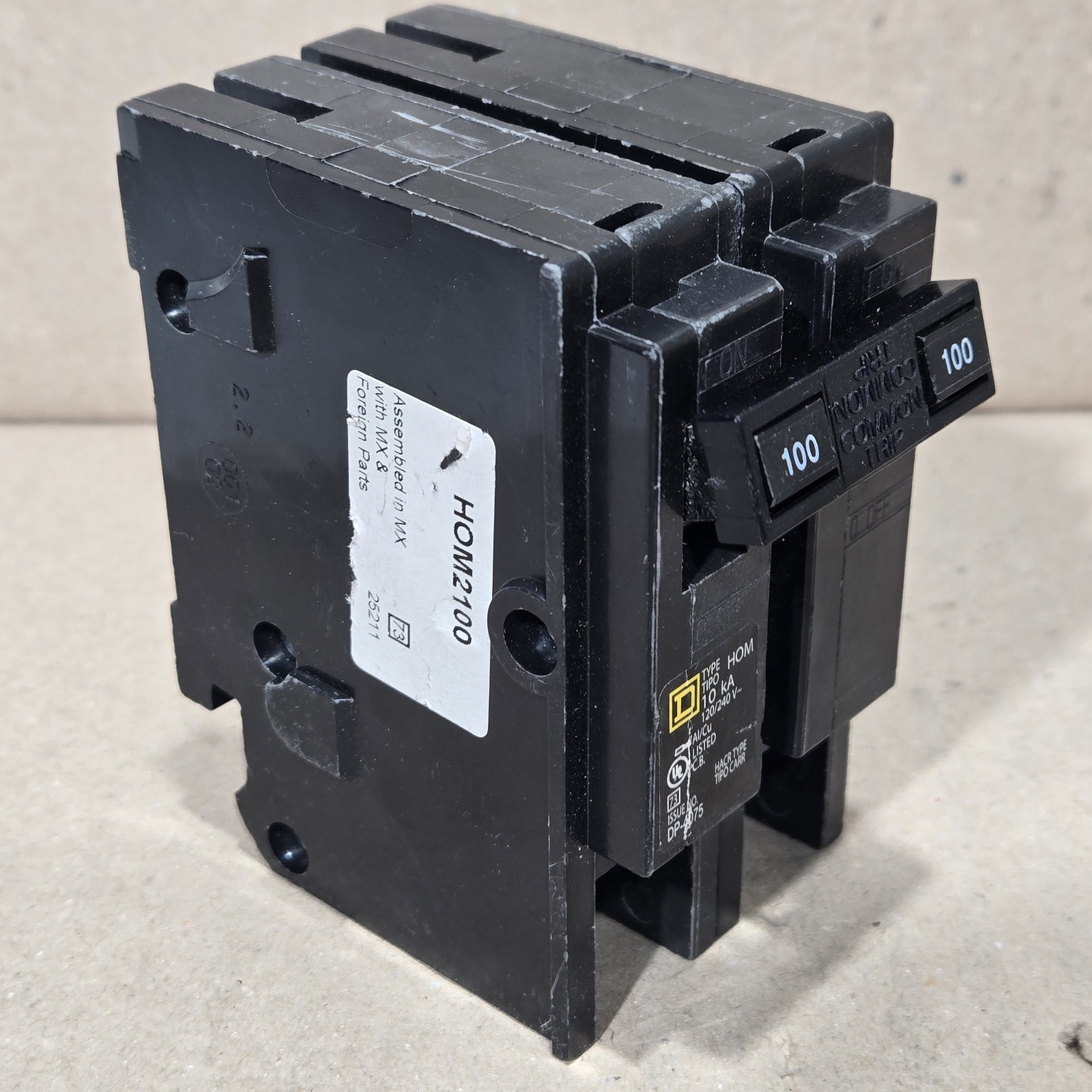 SQUARE D HOM2100 AMP DOUBLE POLE CIRCUIT BREAKER HOM2100CP NEW