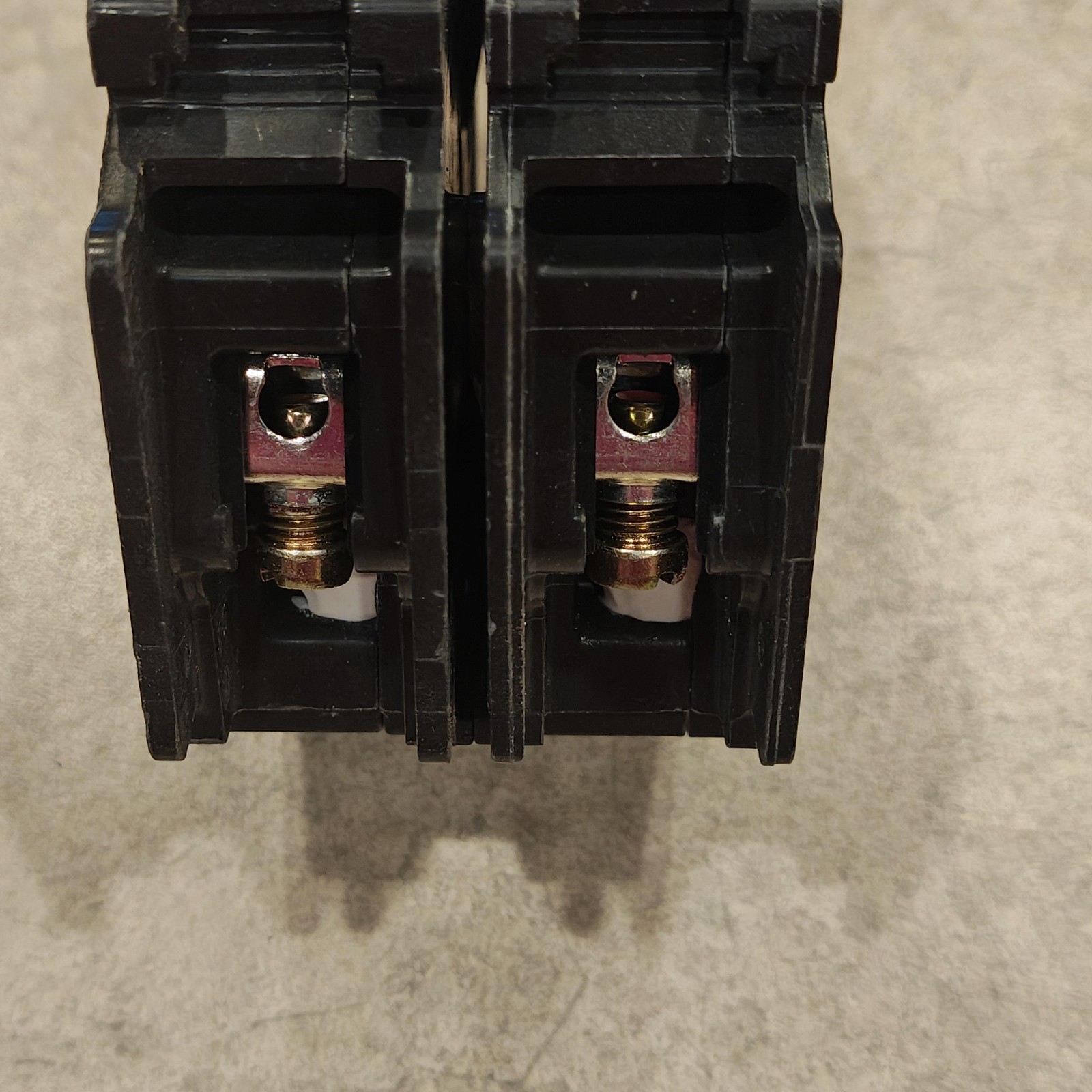 Siemens B220H 20A 2-Pole Circuit Breaker Type BLH 120/240V HACR Bolt-On Mexico