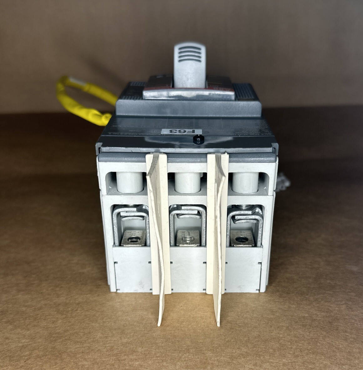 ABB SACE TMAX XT1N-125 CIRCUIT BREAKER 100 AMP 600 VAC BM21134034 IEC60947-2