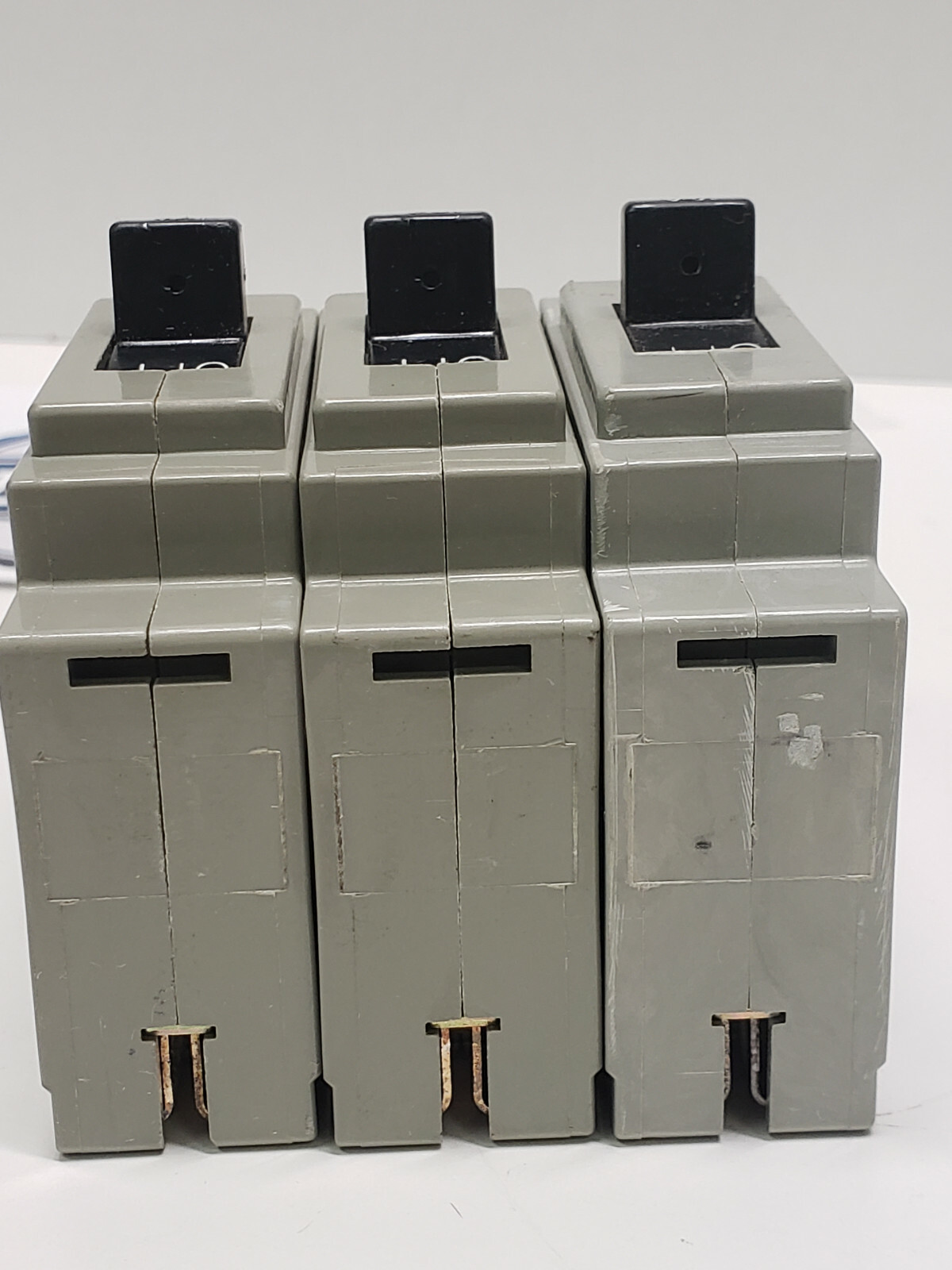 5925012441756 Eaton – Cutler Hammer ALB-1 Circuit Breaker (3 Units)