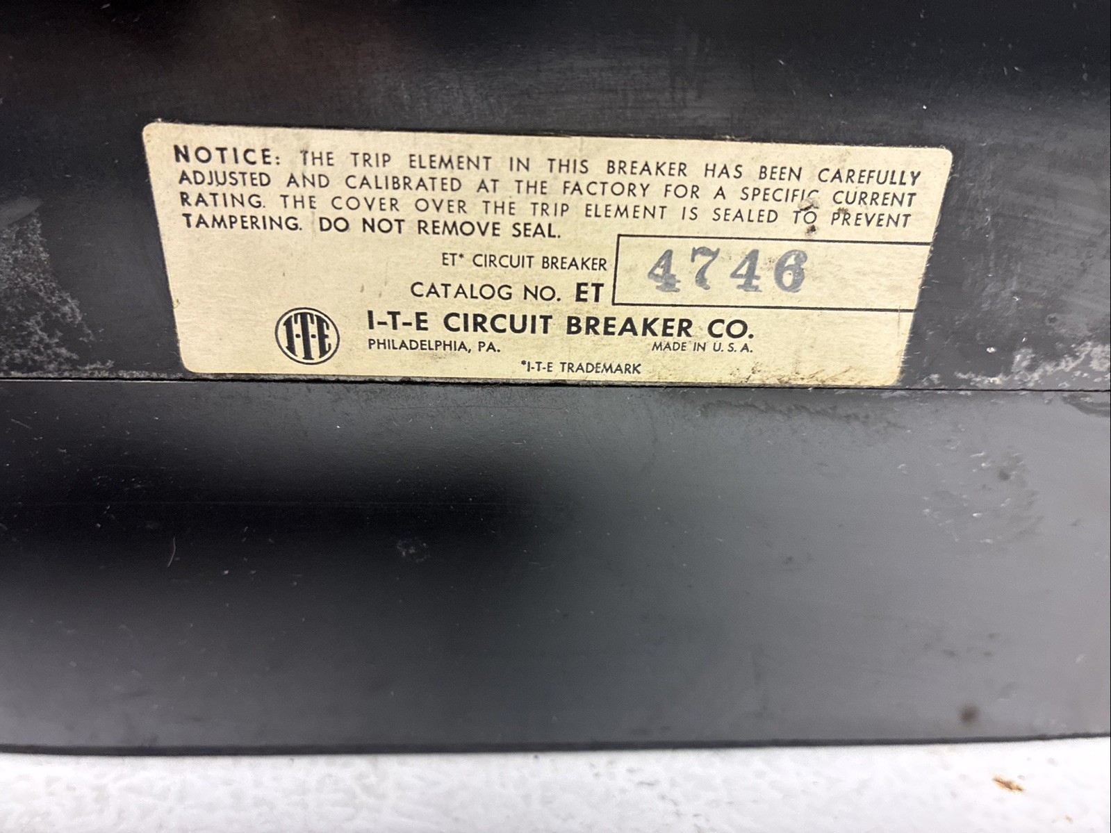 ITE ET-4746 200 Amp 600V Breaker 3-Pole ET 225A FJ Frame Type ET4746 I-T-E 200 A