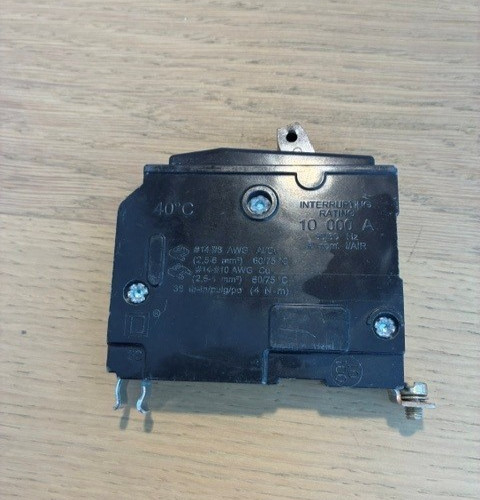 Square D QOB115 15 A Miniature Circuit Breaker