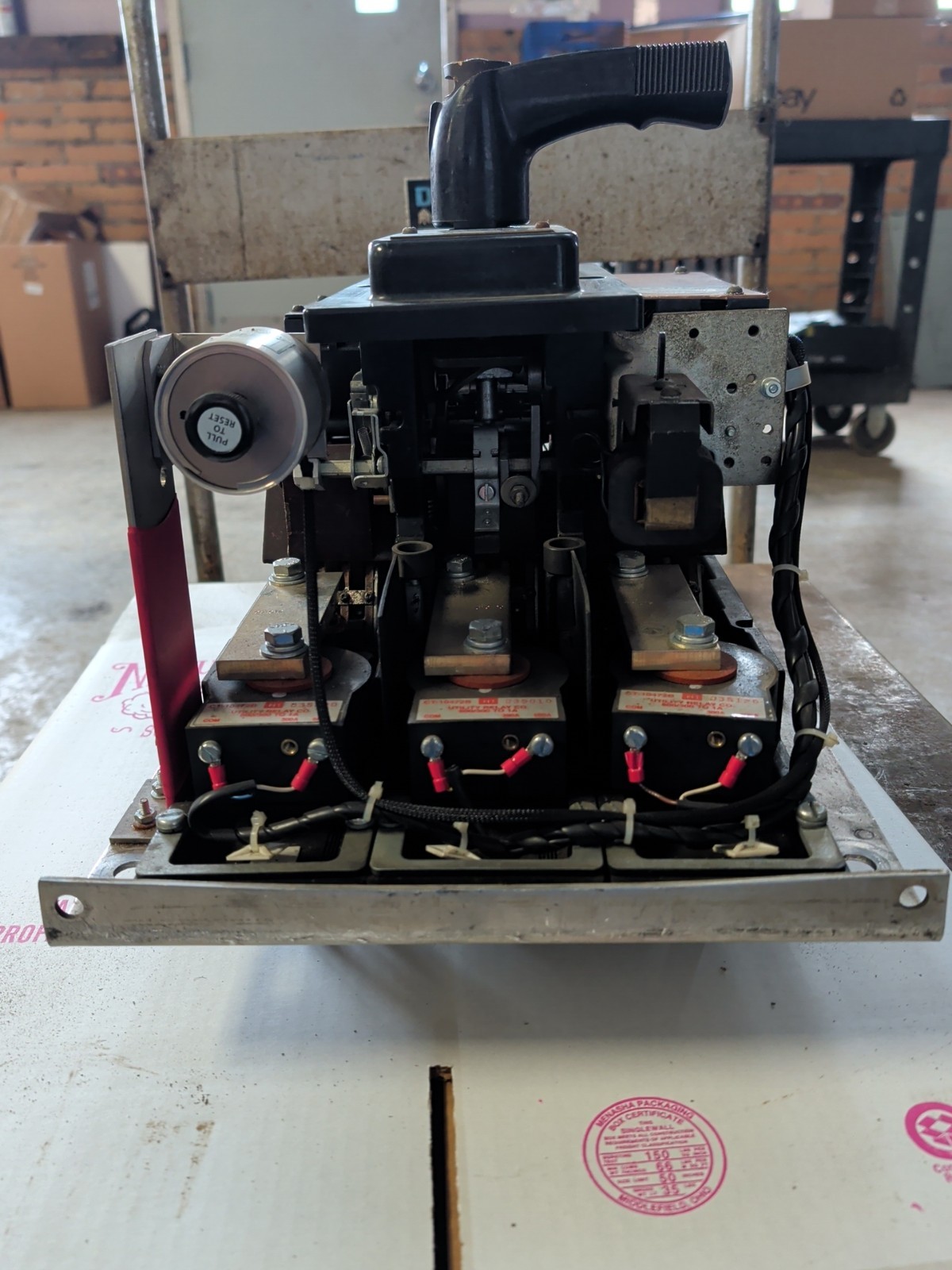 GENERAL ELECTRIC AIR CIRCUIT BREAKER AK-1-25 600A W/ AC-PRO TRIP UNIT T-361-2