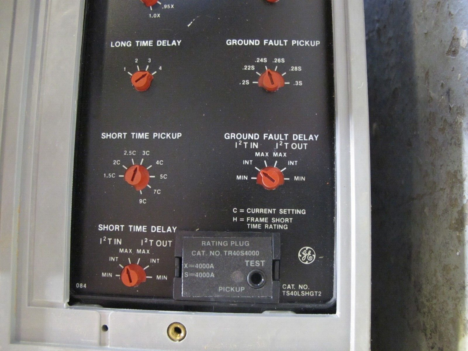 General Electric TC4040SSHE1 4000 Amp PowerBreak Breaker LSIG TC4040SS TC4040-SS