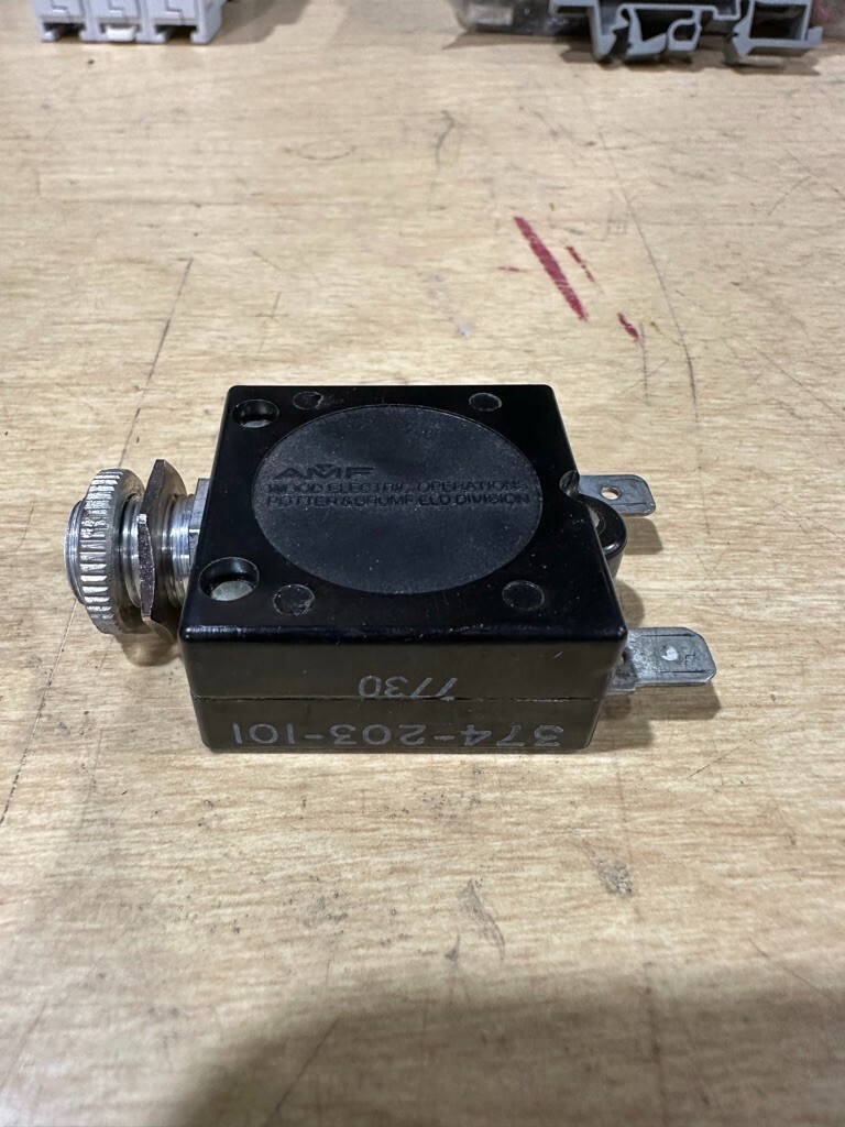AMF 374-203-101 PUSH BUTTON CIRCUIT BREAKER W164