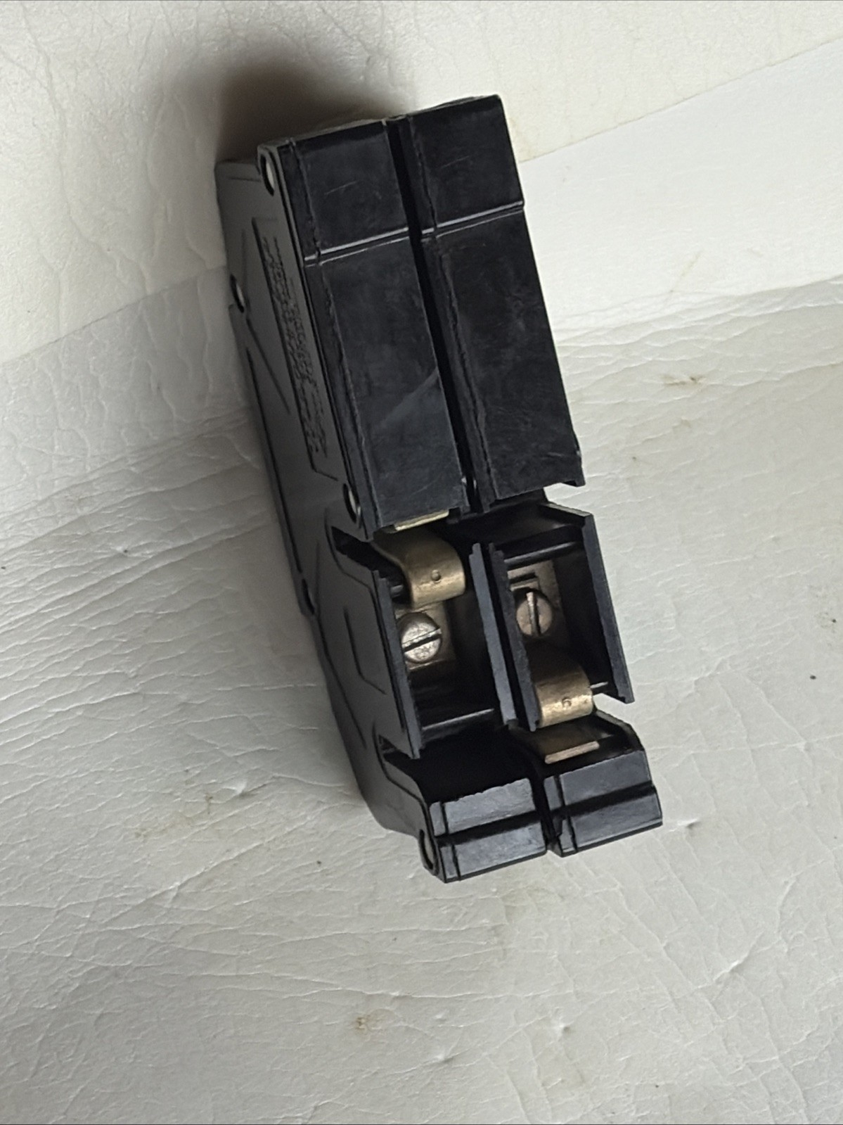 Zinsco Magnetrip T50 50 Amp 1 Pole Feed-thru Breaker 50A 1P Type T Black T150