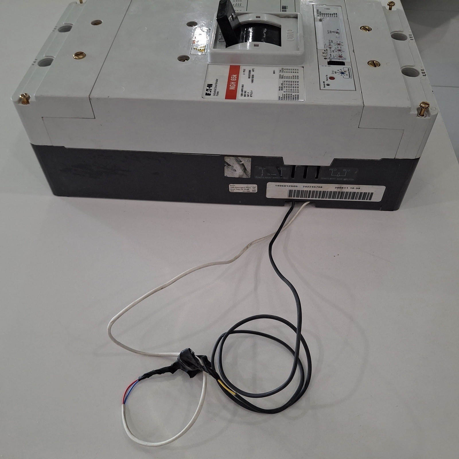 Eaton NGH NGH312038E 3-Pole 800A 551-600V AC Main Breaker, Trip