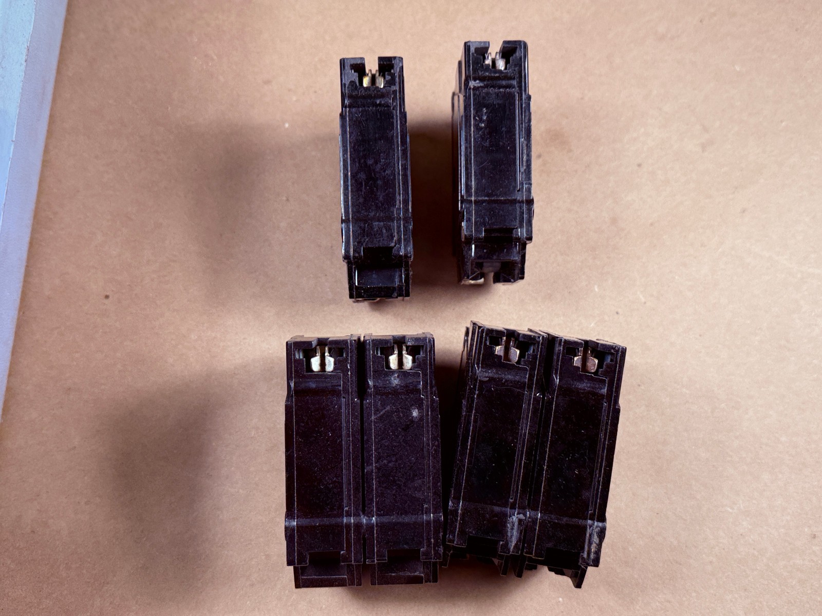 4 General Electric GE Circuit Breakers THQL2130 30A 20A 15A 2-Pole 120/240VAC