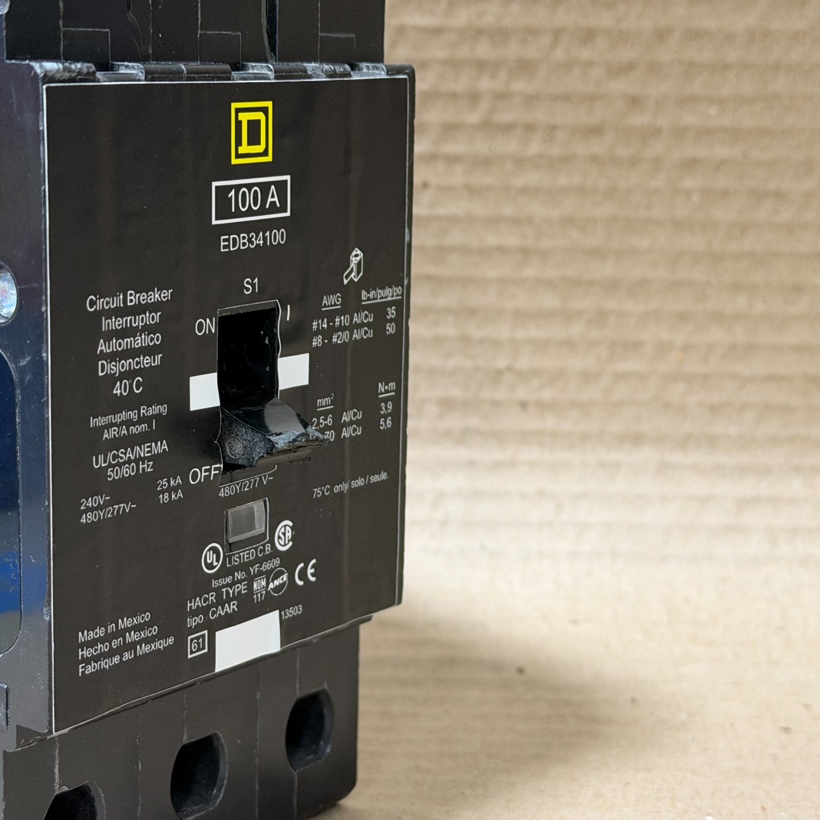 Square D EDB34100 3 Pole 100 Amp 480V Circuit Breaker Black Label FLAW #6