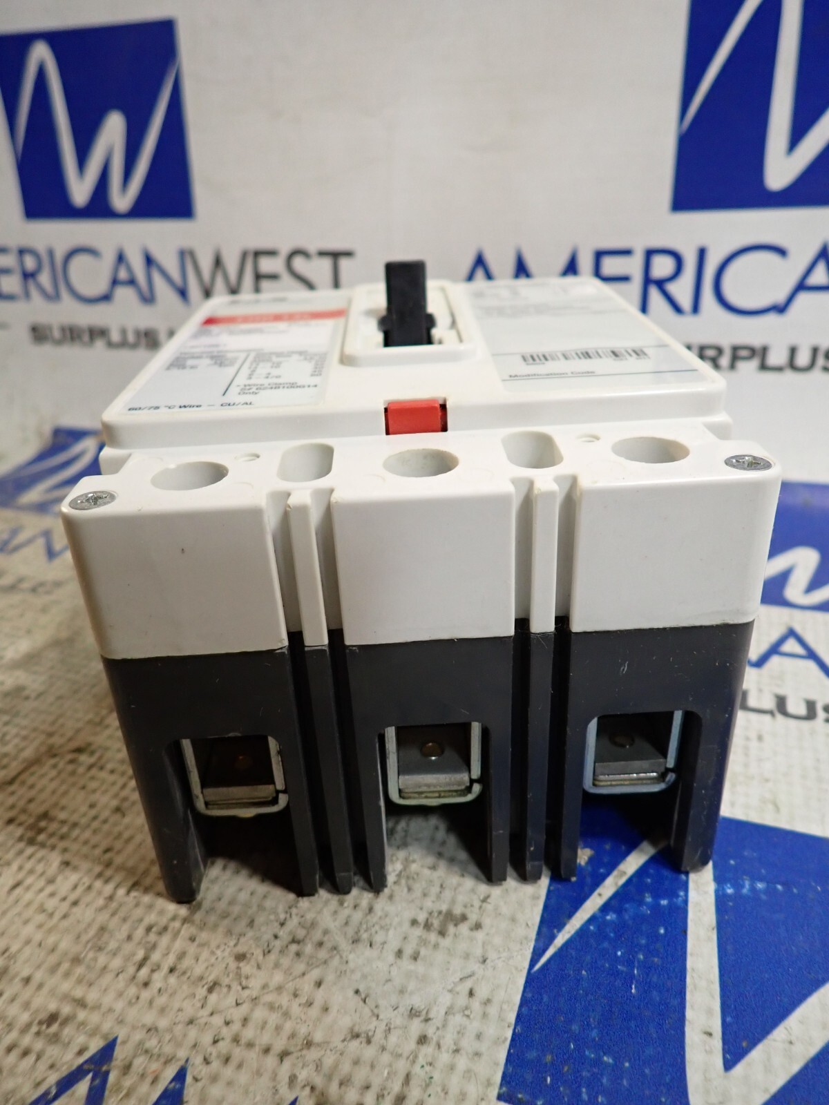NEW in box EATON EHD3060 3 pole 60 amp 14kA 480 volt EHD Red Circuit Breaker