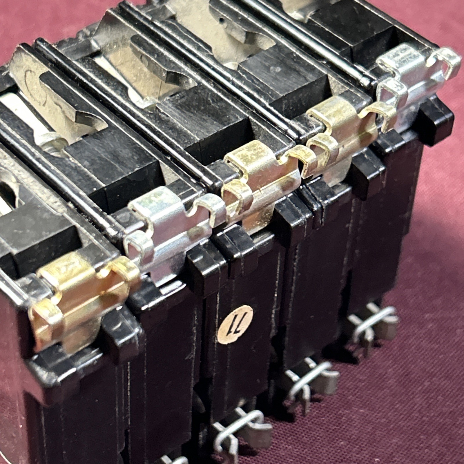Cutler-Hammer Type CH 1-pole circuit breakers 2-15 A/2-20 A/1-30 A KH-227 Vintag