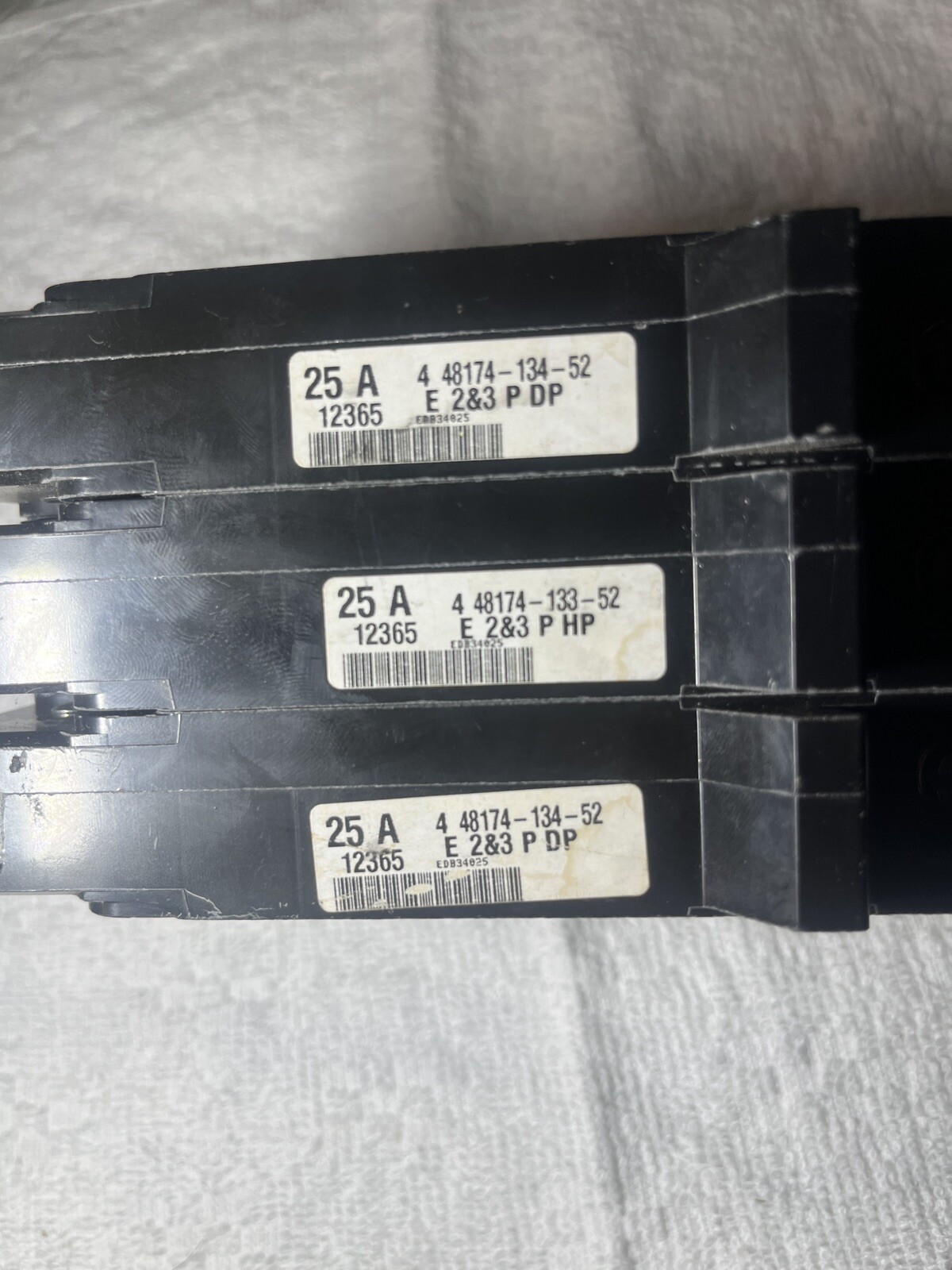 Square D EDB34025 Circuit Breaker