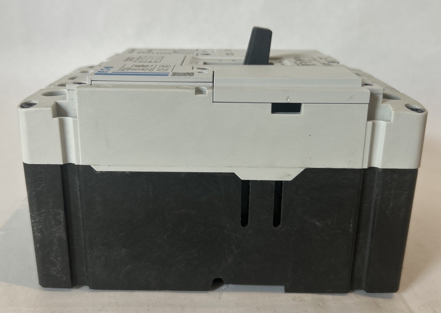 Eaton PDG23M0060TFFL 60 Amp 3 Pole 690 V Max 100 kA 50/60 Hz Circuit Breaker