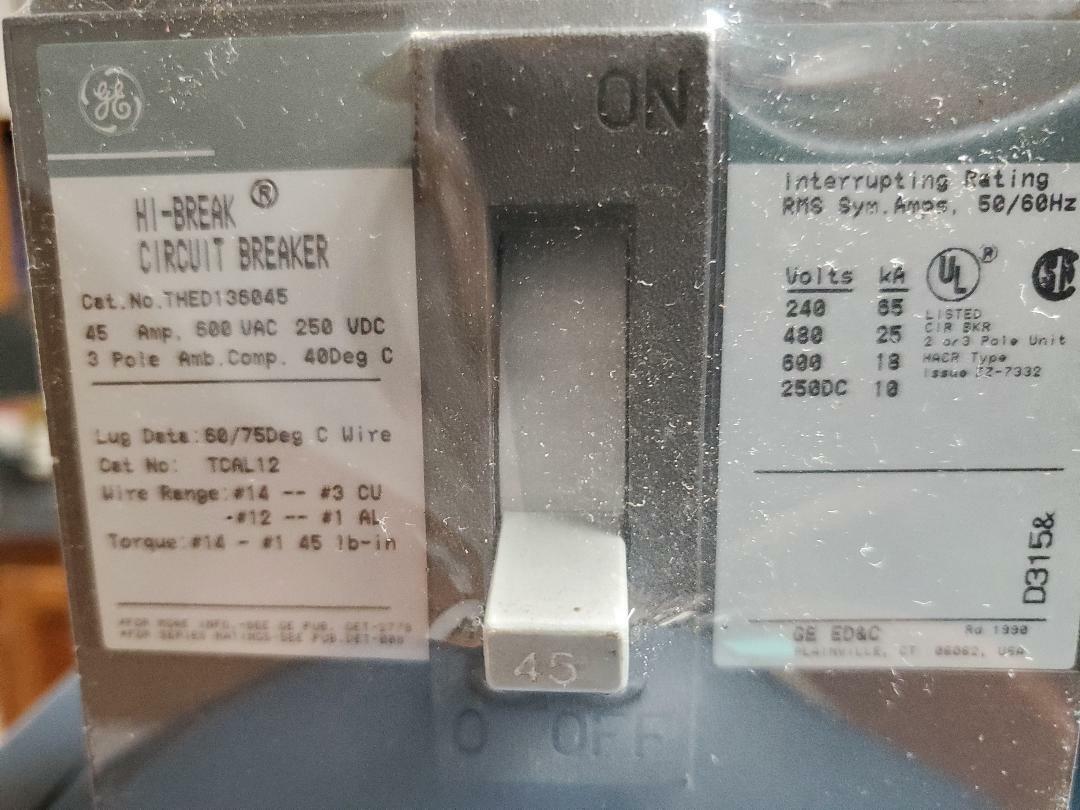 PERFECT GENERAL ELECTRIC THED136045 CIRCUIT BREAKER W/ LOAD SIDE LUGS