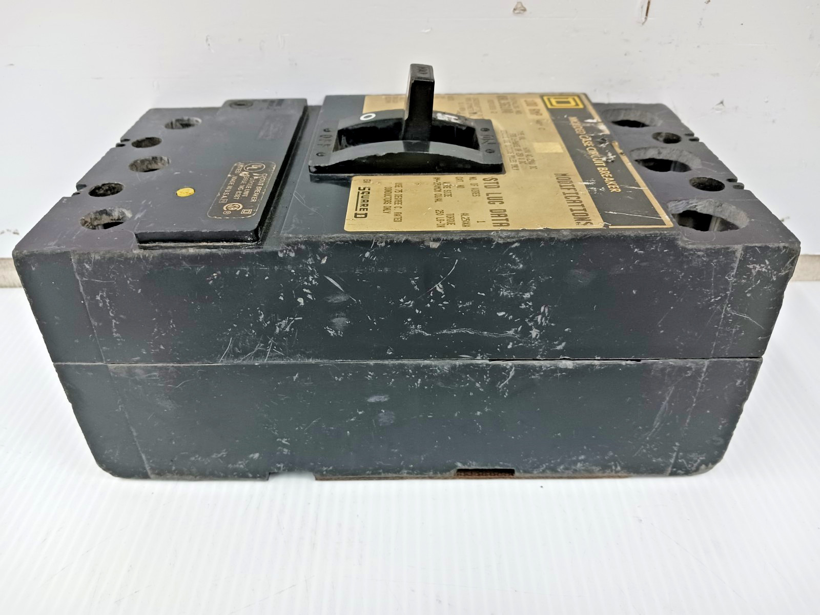 Square D 100 Amp Molded Case Circuit Breaker 3 Pole 600 VAC 25kA KAL36100 (Flaw)