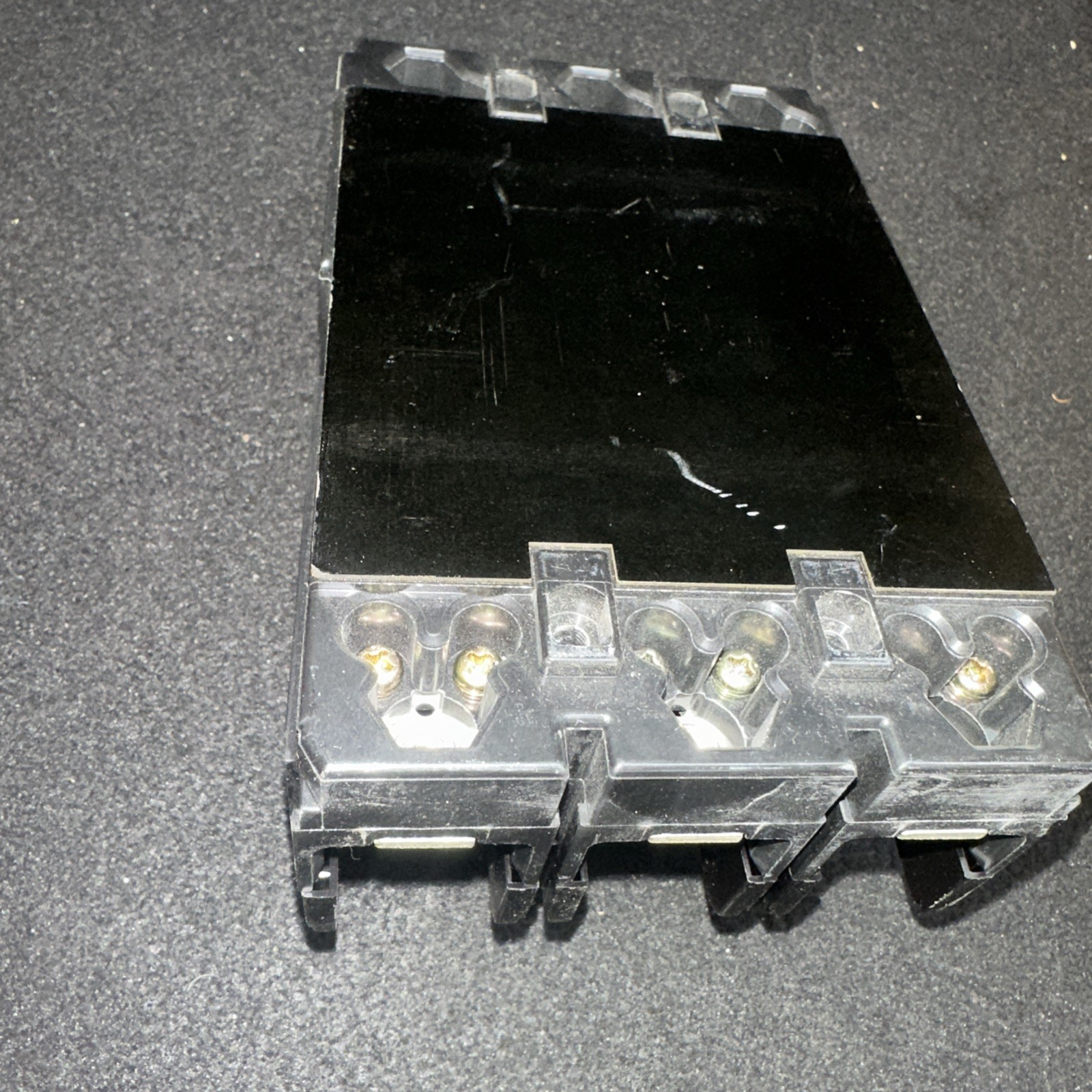 FUJI EA203B AUTO BREAKER 125AMP 3POLE (st2255)