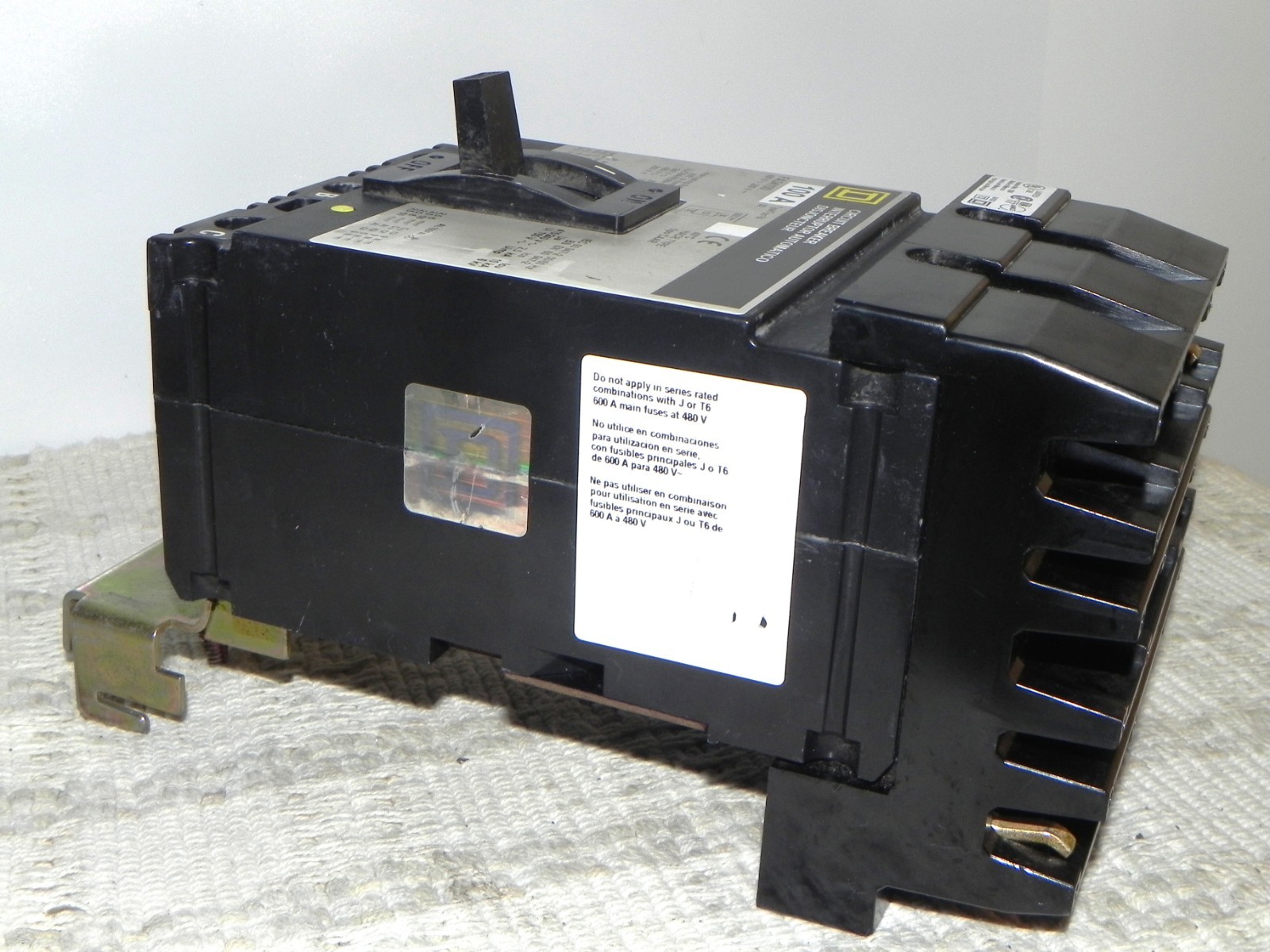 Square D FA34100 Circuit Breaker, 100 Amps. Voltage Rating: 480 VAC / 250 VDC.