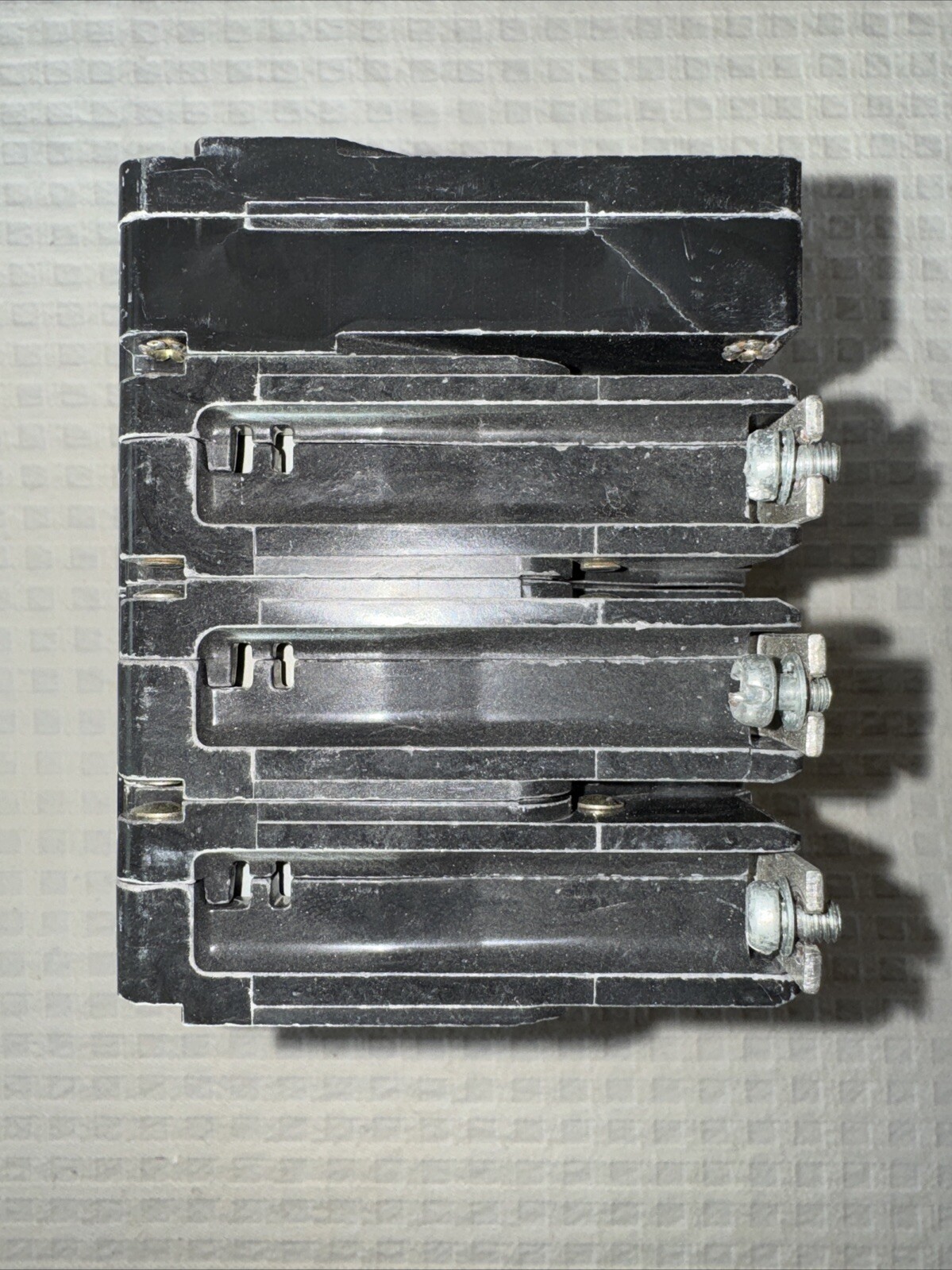 LIGHT USE SQUARE D EDB34125SA 125A, 3 POLE, 480Y/277V BOLT ON SHUNT TRIP BREAKER
