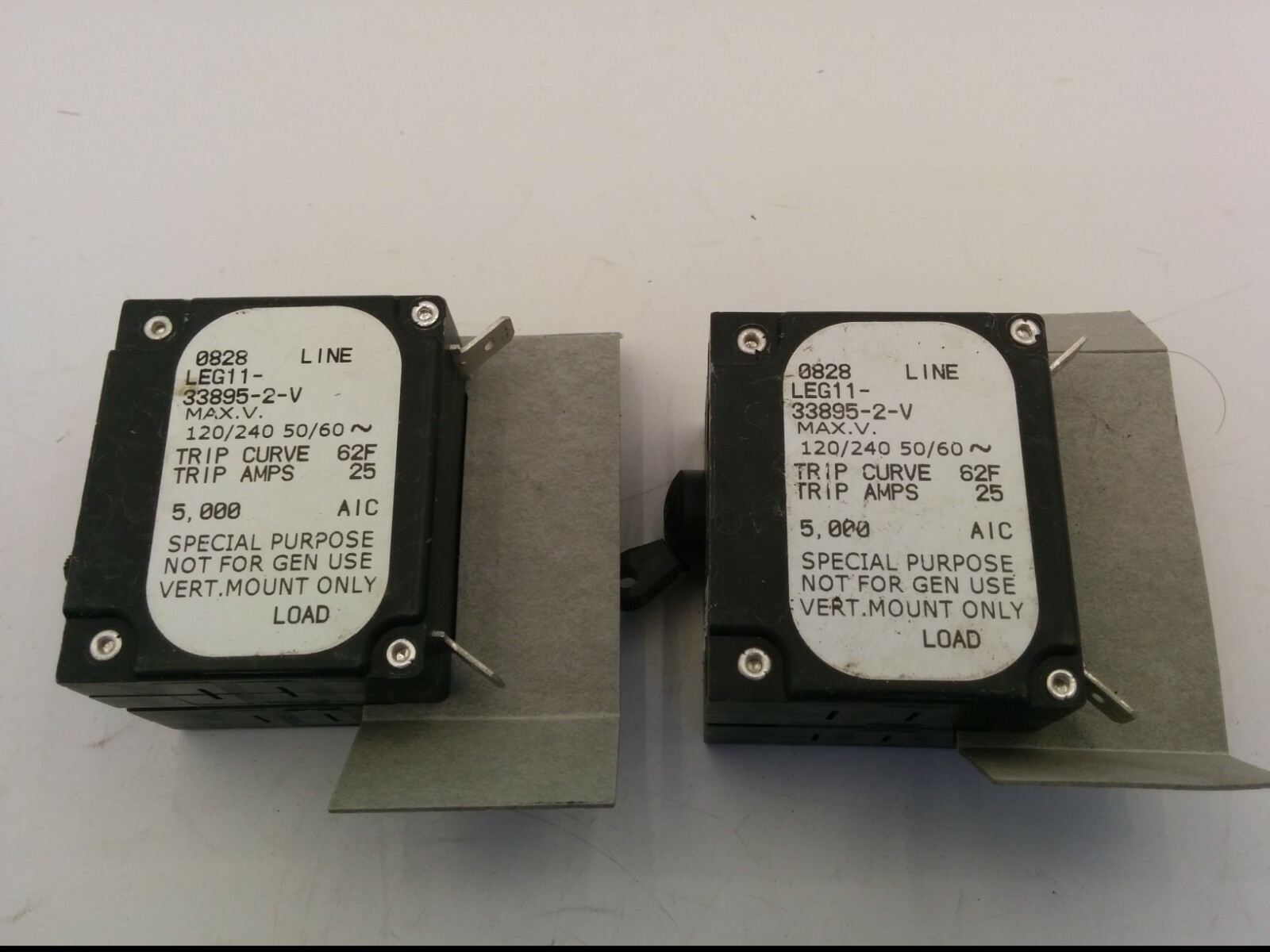 AIRPAX LEG11-33895-2-V CIRCUIT BREAKER, 25 AMPS, 120/240V 50/60Hz, LOT OF 2, NNB