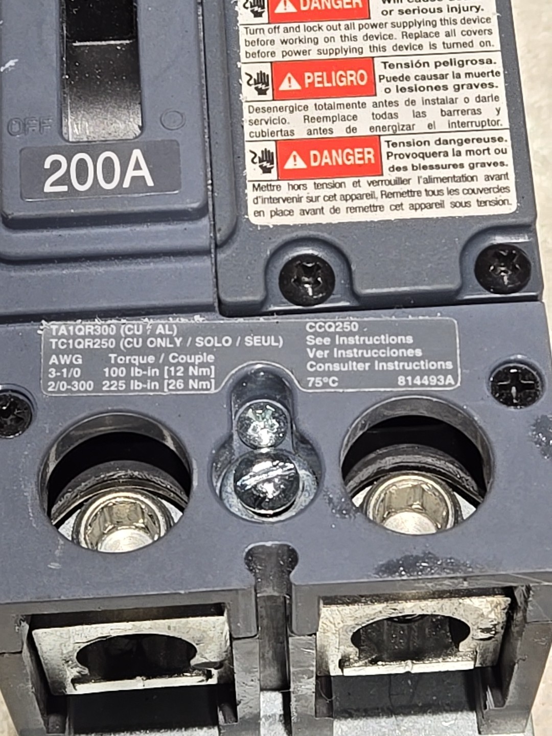 Siemens QR22B200 Circuit Breaker 200A 2P 240V QR2