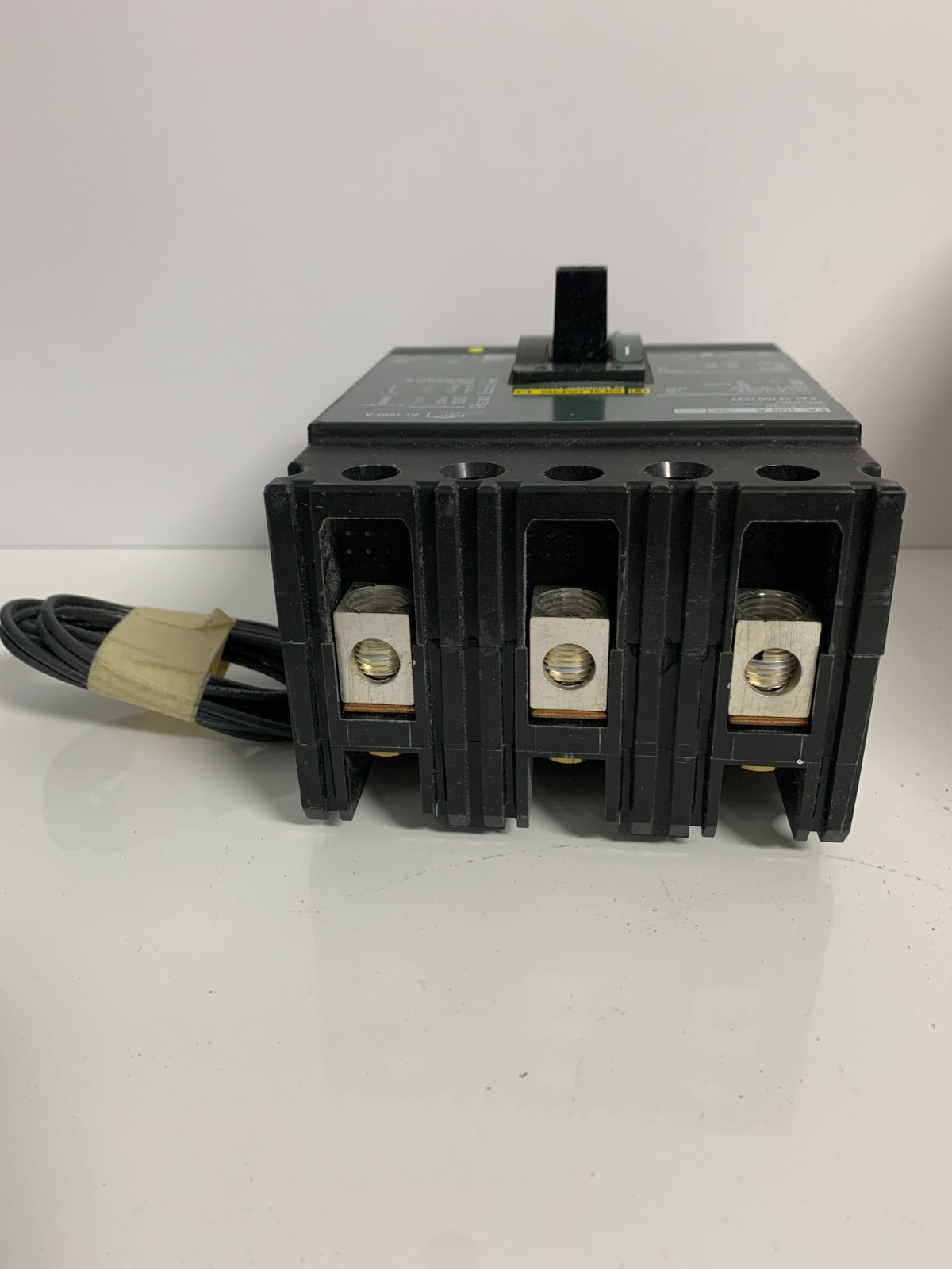 FUJI BW125JAGU-3P125 125 AMP 600 VOLT 3 POLE BREAKER..43
