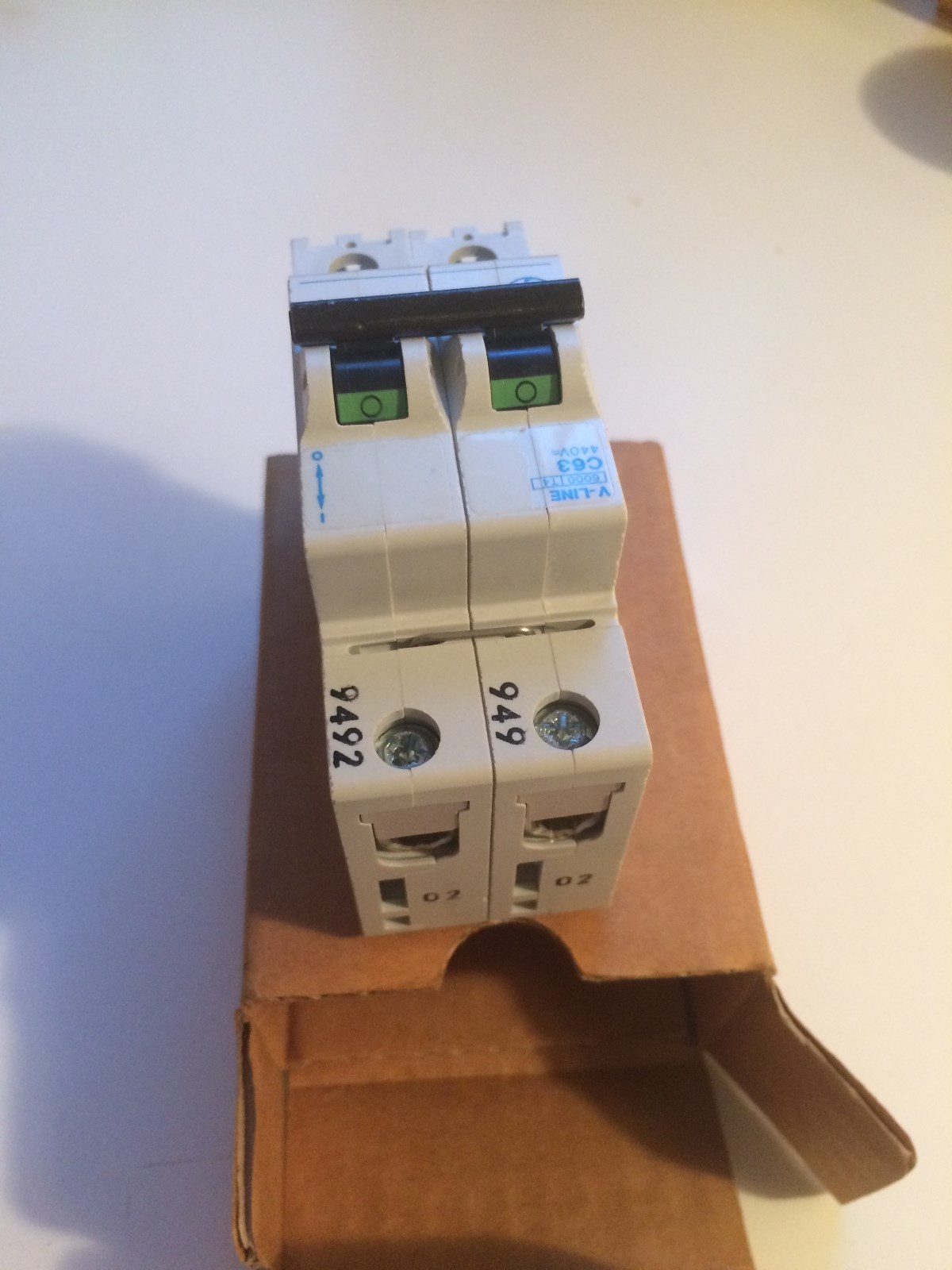 NEW IN BOX GENERAL ELECTRIC V76263 CIRCUIT BREAKER 2 POLE 440V 63A