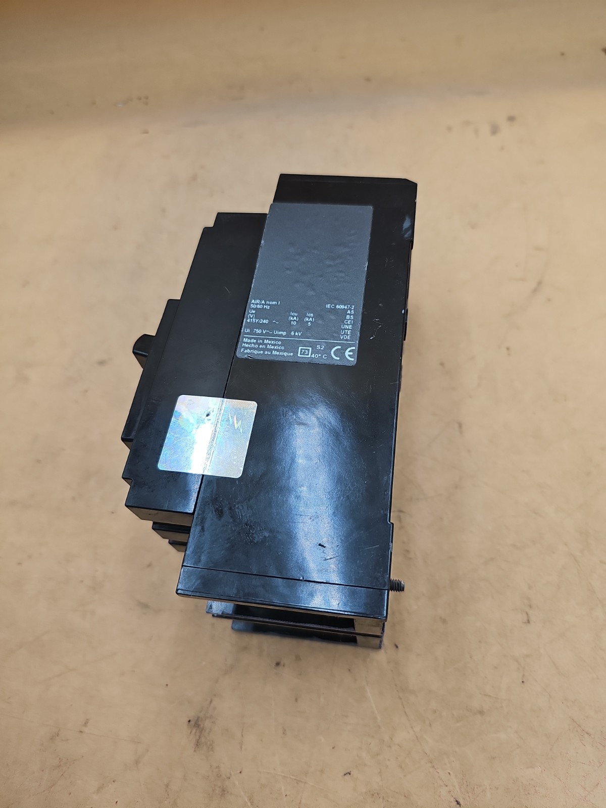 Square D PowerPact QBL22200 2 Pole 200 Amp Type QB 200 Circuit Breaker