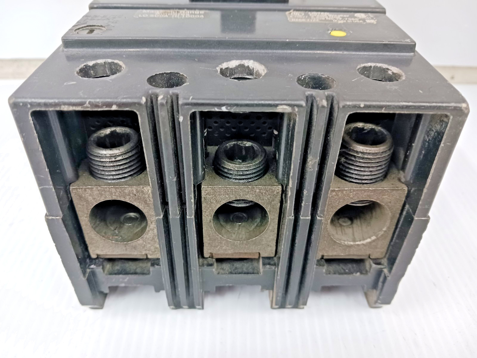 Square D 100 Amp Thermal-Magnetic Circuit Breaker 3 Pole 600 VAC 25kA KAL36100