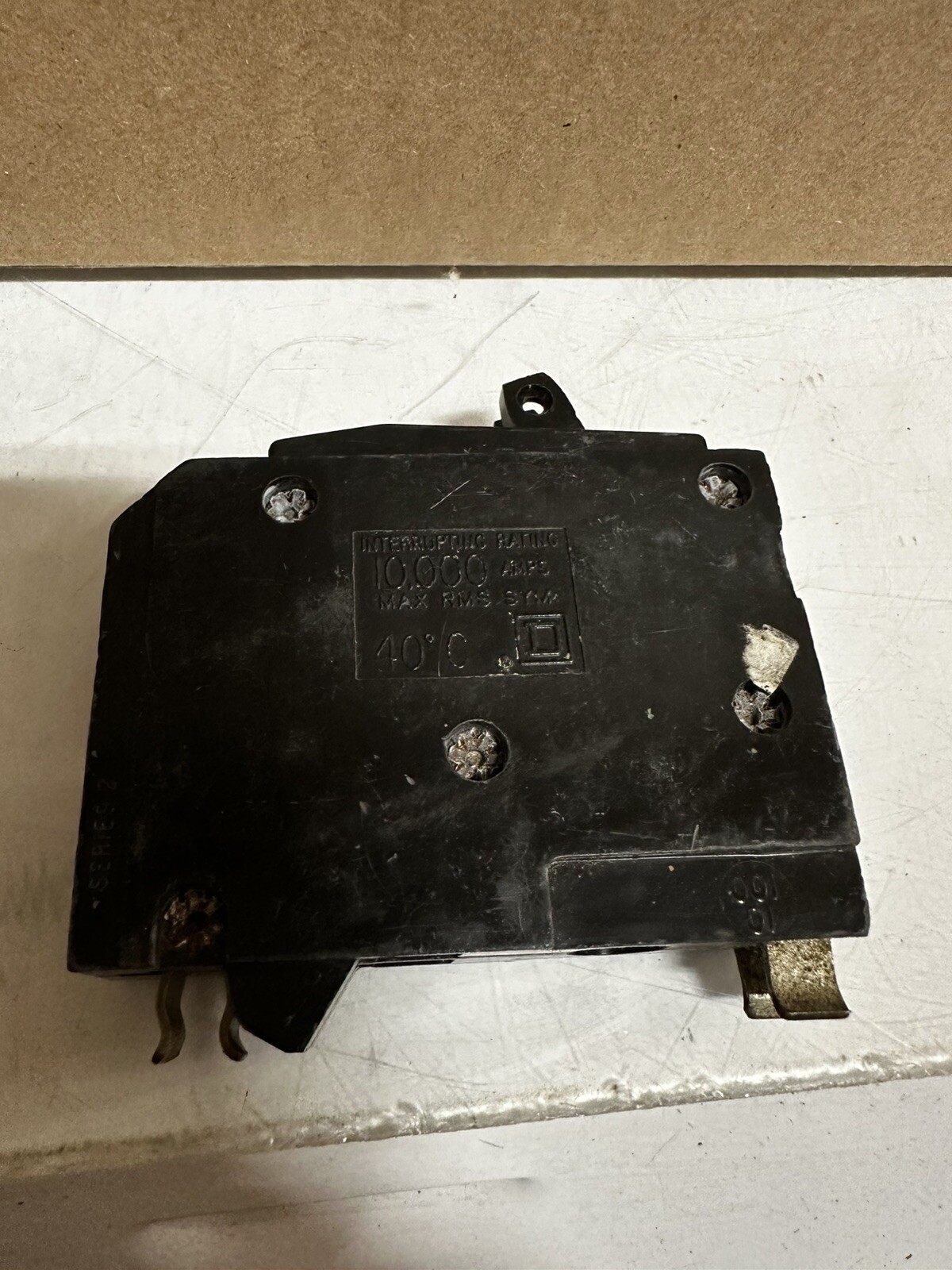 1PC SQUARE D QO2020 QO2020C 20A TWIN CIRCUIT BREAKER (NO HOOK)