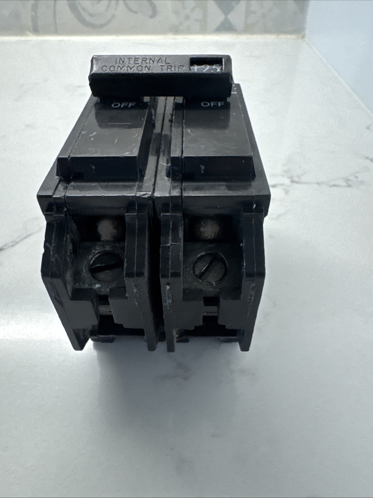 GE General Electric THQL21125 125-Amp 2-Pole 120/240VAC Breaker Made USA used