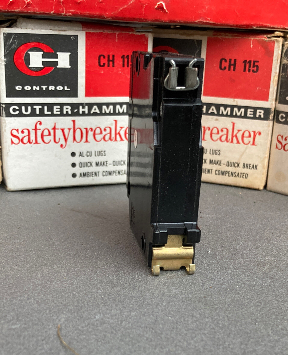 CH115 Cutler-Hammer Type CH 1 Pole 15 Amp 120V HALF NOTCH METAL FOOT (NEW!!)