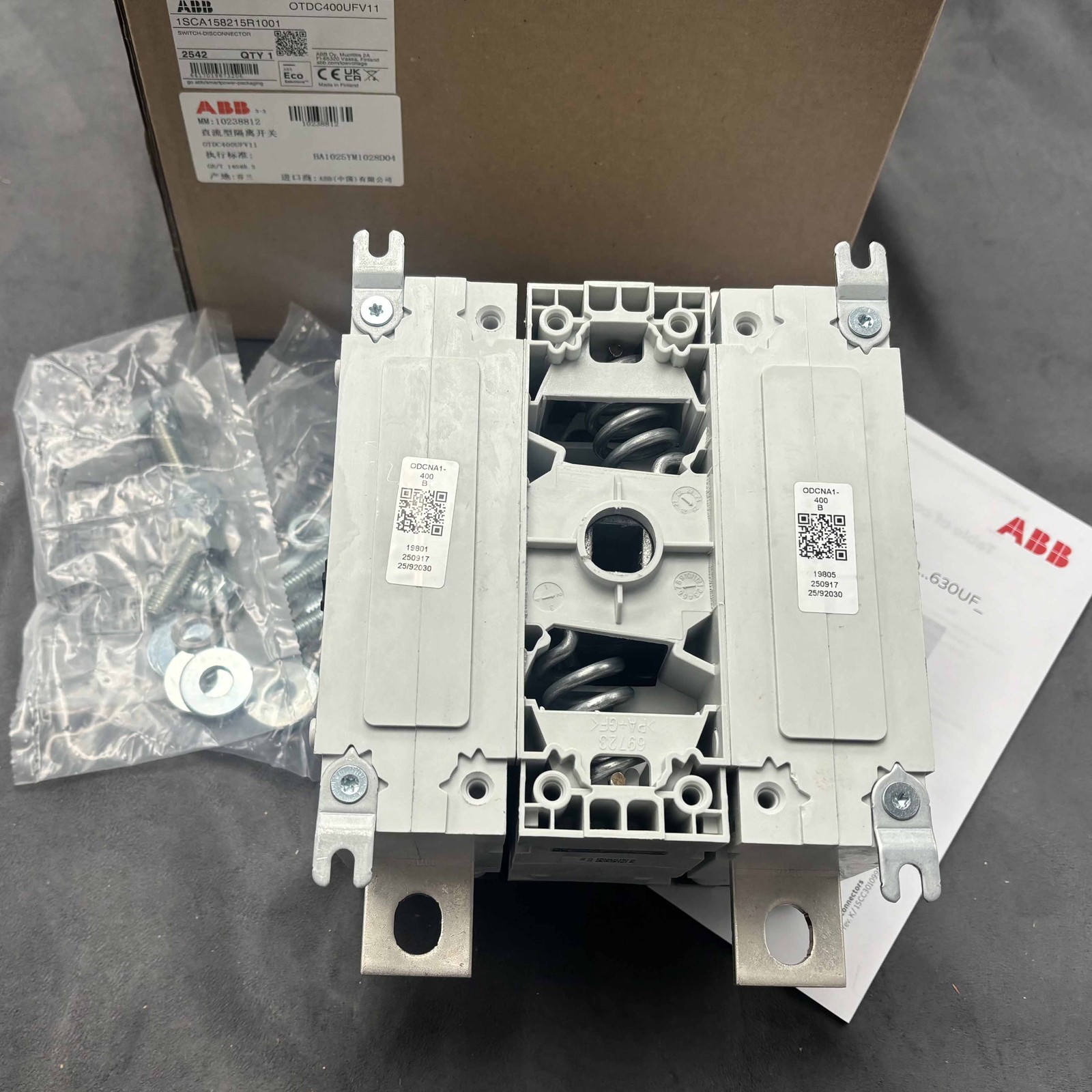 New Disconnect Switch OTDC400UFV11 for ABB 2-Pole, 400 A, 1500 V 1SCA158215R1001
