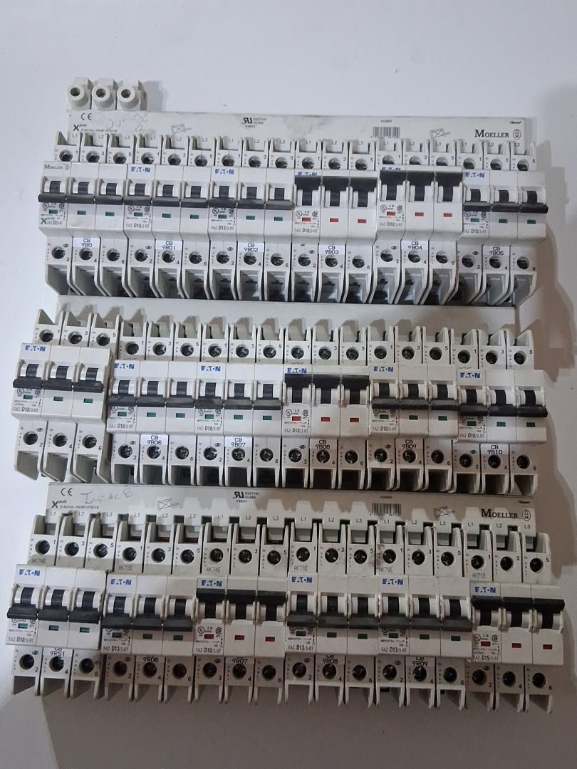 Eaton Moeller 3-Pole Breaker Rack (7 Units) – FAZ-D10/3-RT & D13/3-RT + Busbar