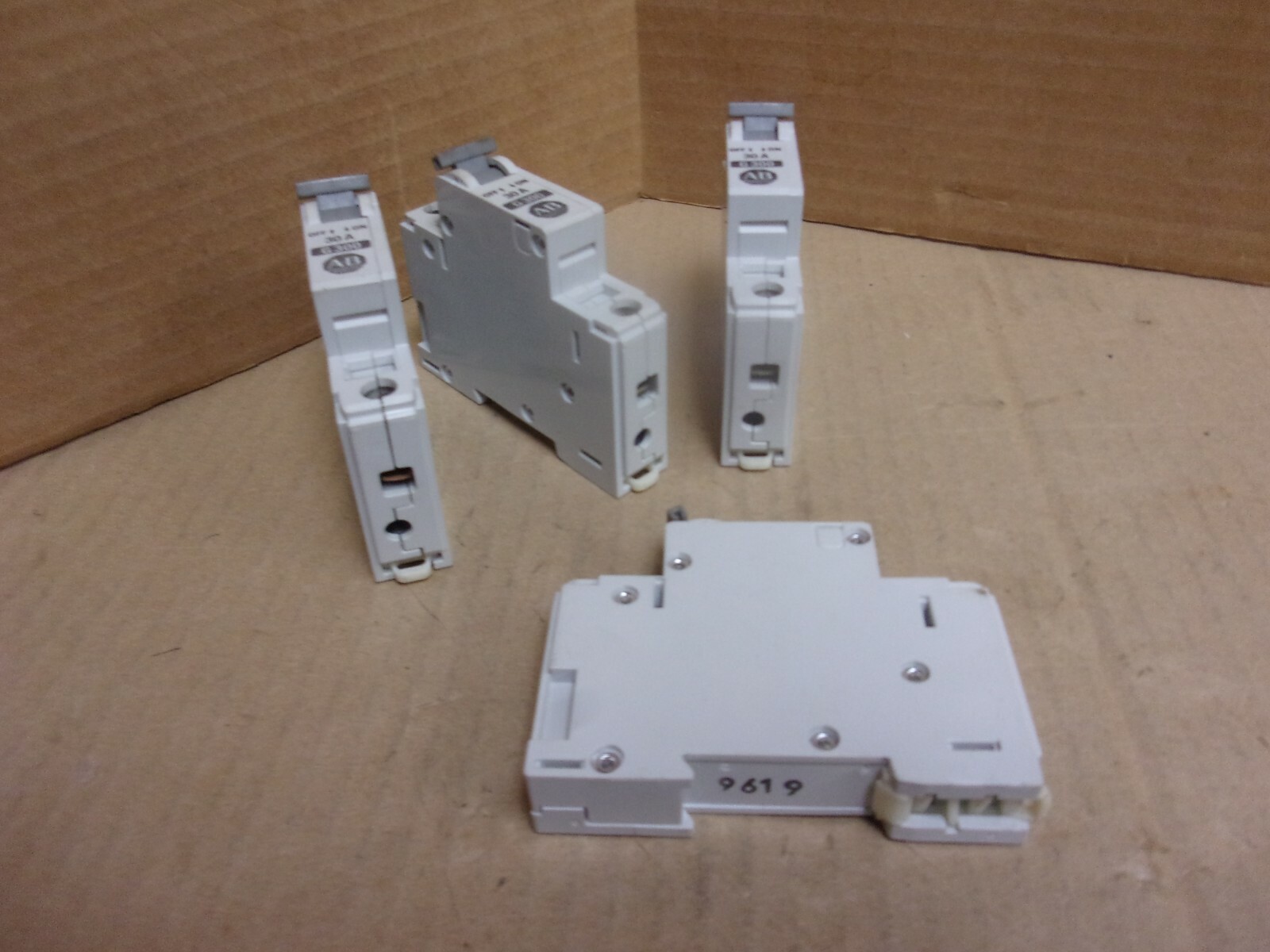 Allen Bradley Circuit Breaker , 1492-CB1 G300 , 1 pole , 30 amp, Lot of 4 , used