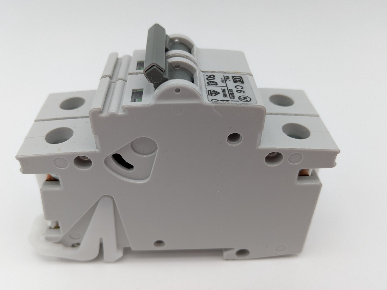 Cutler Hammer SPCL2C06 Miniature Circuit Breaker 6 Amp 2 Pole 240 415 480 VAC