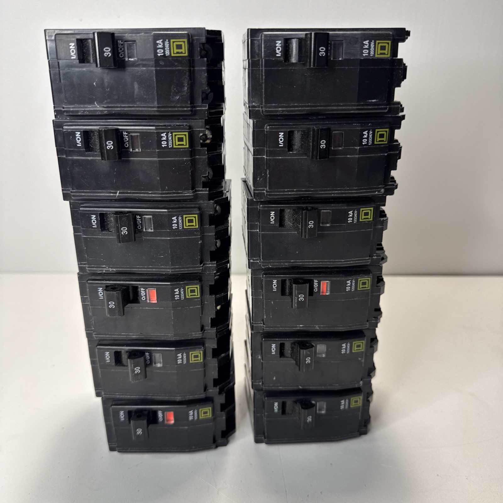 LOT OF 12 – Square D QO230 – 2P 30A 120/240V Circuit Breaker