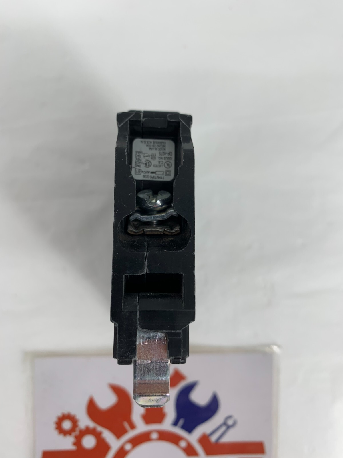 Square D QOB120VH Bolt-On 1-Pole 20A 120/240VAC 22kA Circuit Breaker