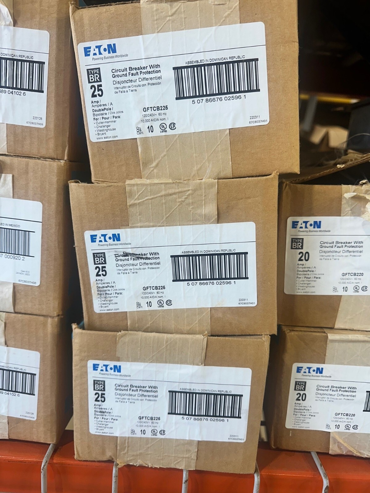 LOT of 10 Eaton GFTCB225 2-Pole Plug-On Mount Type Circuit Breaker