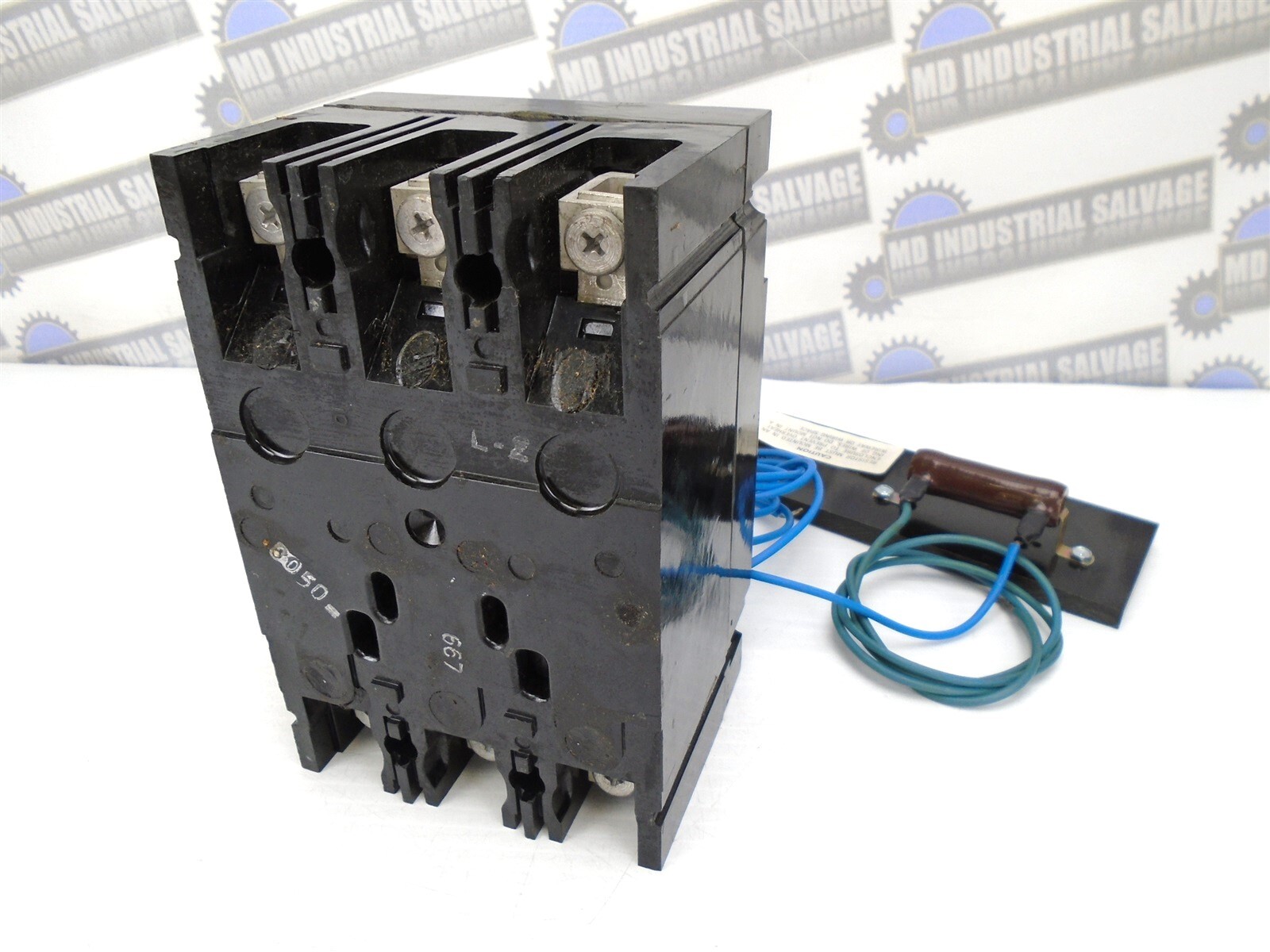 GE – THED136035WL -35A, 3 Pole, 240-600 VAC – w/EXTERNAL RESISTOR 20k Ω 25W