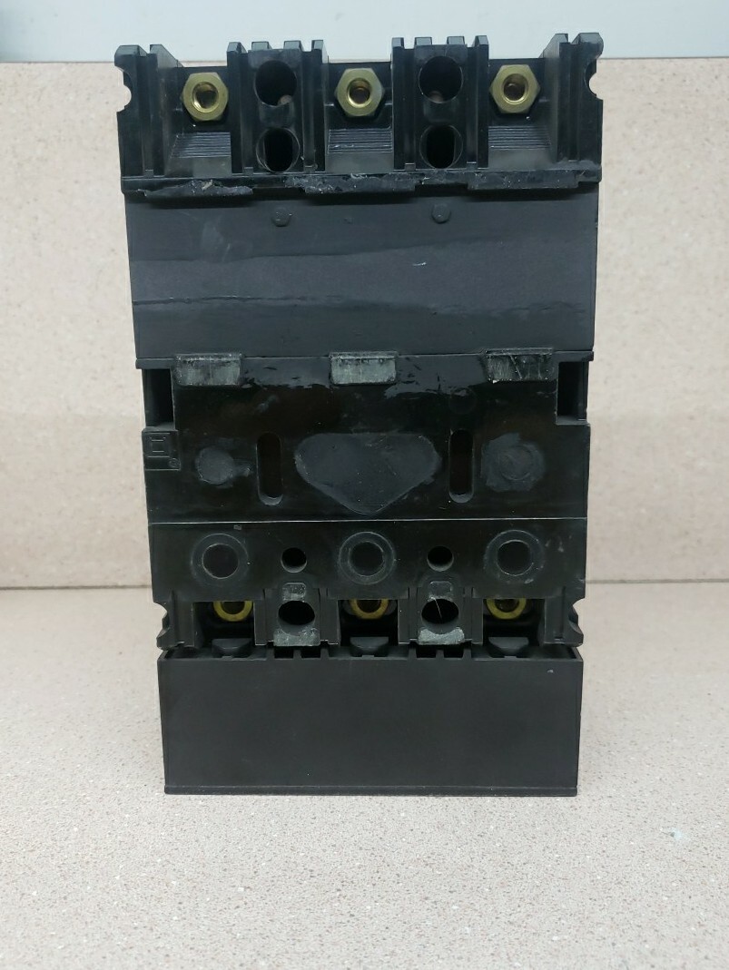 Square D FAL36015 Molded Case Circuit Breaker 3P 15 Amp 240/480/600V