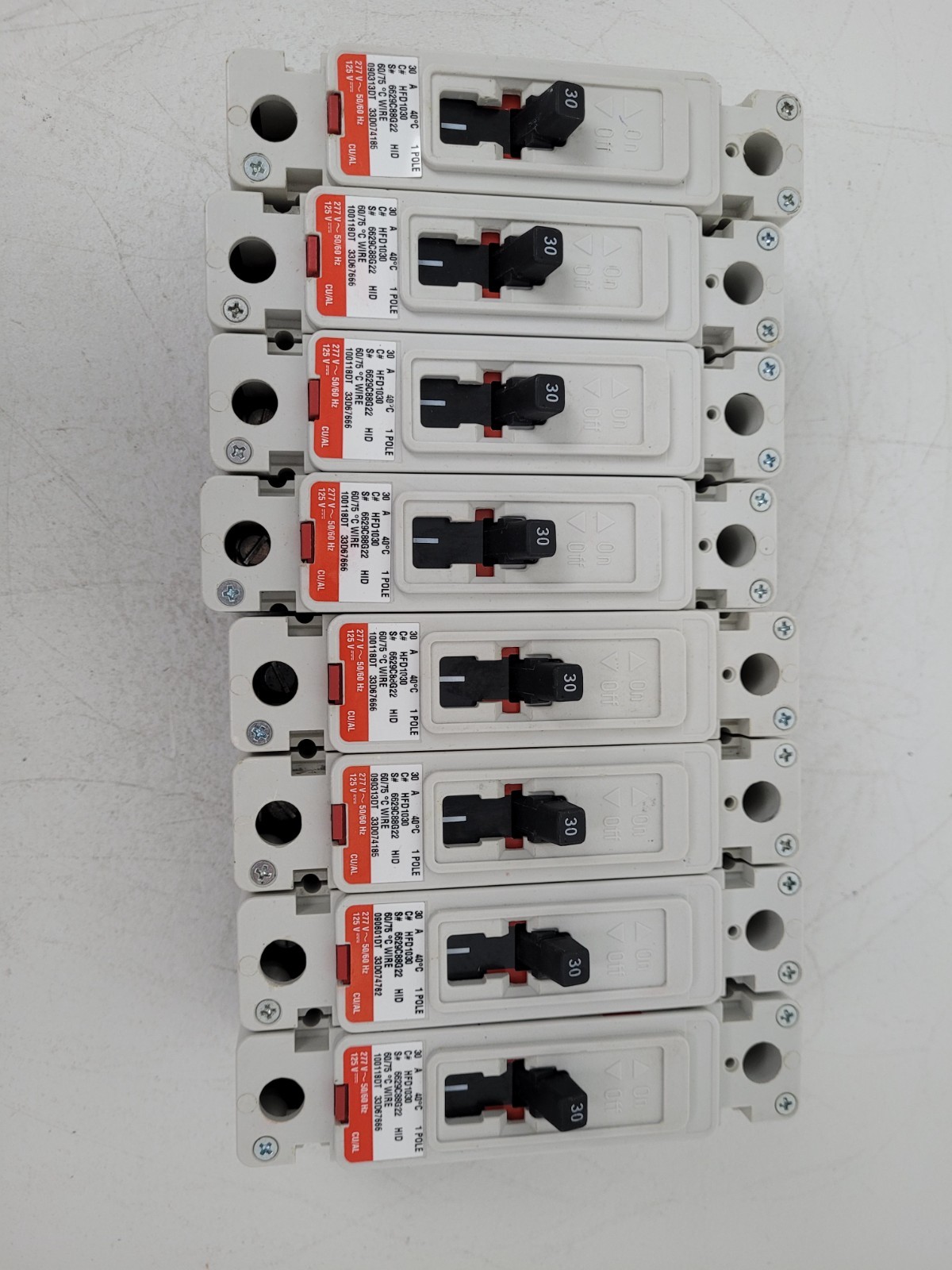 Lot of 8 – HFD1020 Eaton 30 Amp 277 Volt Circuit Breaker – Next Day Option – New