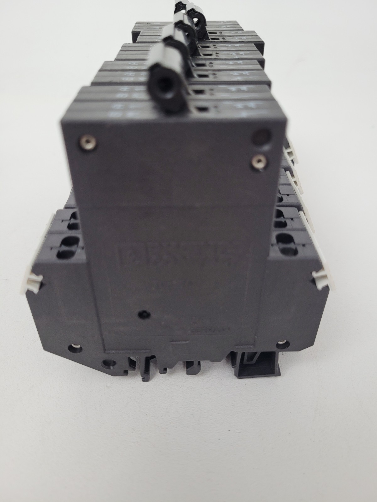 (Lot of 5) TMC-2-M1-120-8A Phoenix Contact 8A Circuit Breaker – Next Day Option