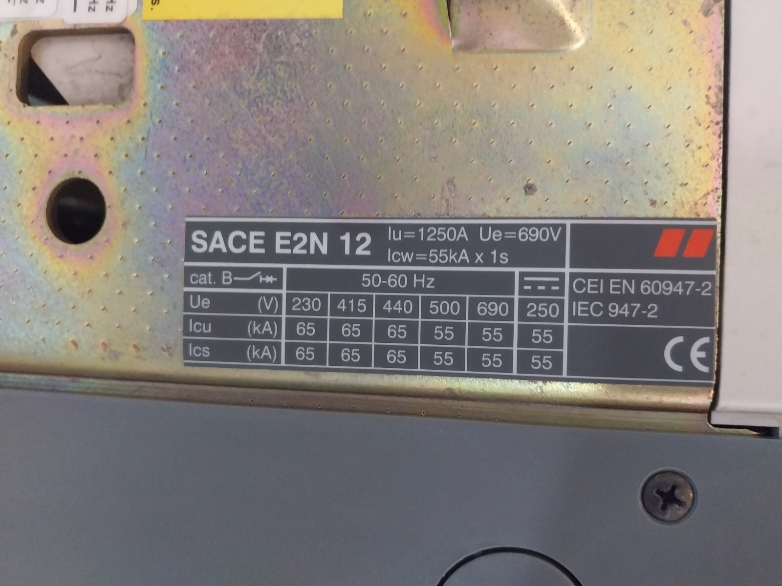 ABB SACE E2N 12 Circuit Breaker 1250A 690V 55KA X 1S 50-60 Hz