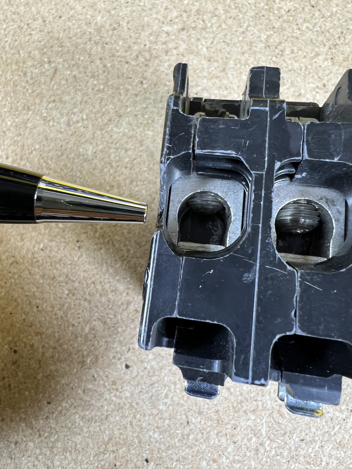 FLAW! SQUARE D QO2100 100A 120/240V See Pictures Still Functions