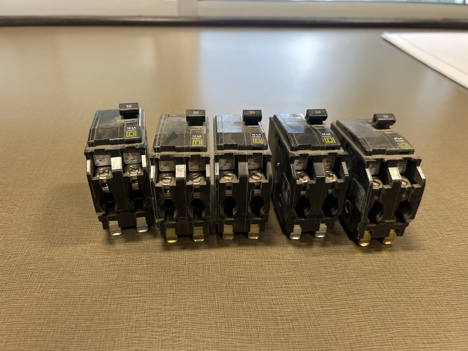 Lot of 5 New Square D QOB250 Breakers