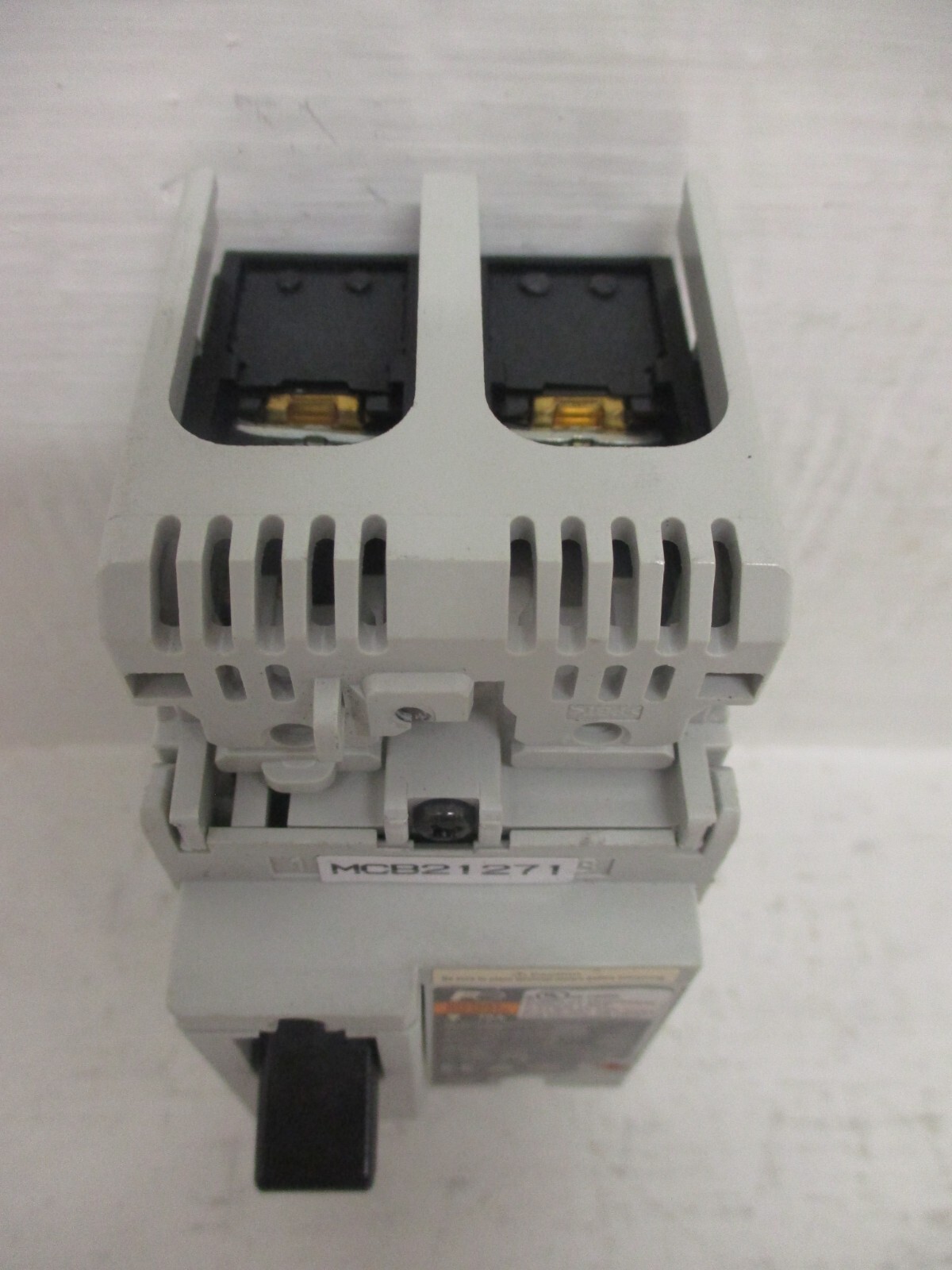 Fuji Electric BW50RAGU-2P010 10 Amp Auto Breaker 2-Pole 10A 690VAC 250VDC BW50RA